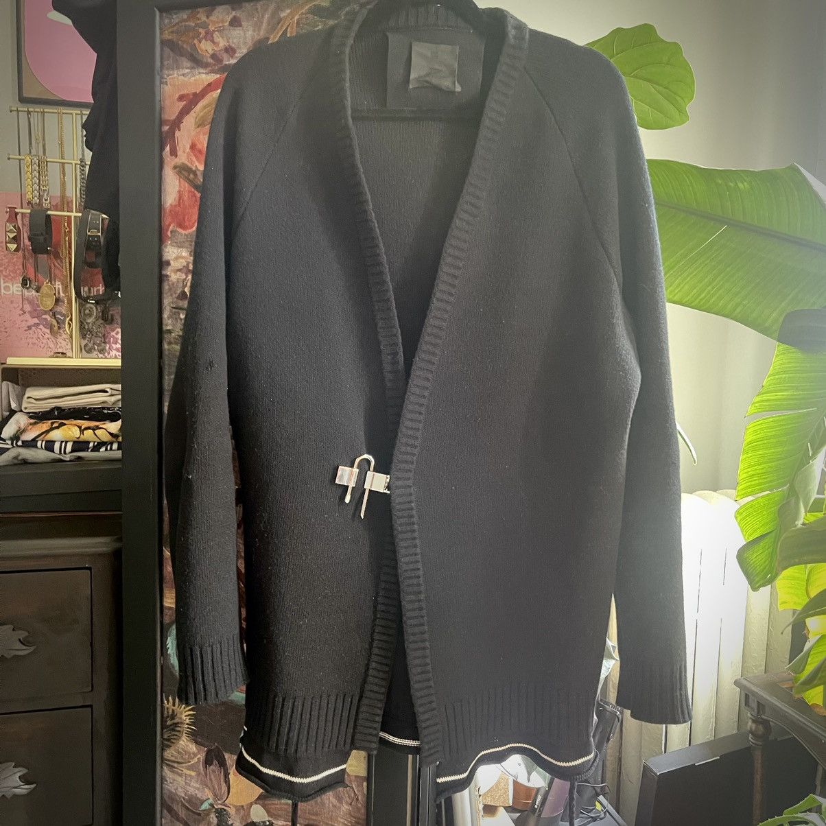 Givenchy Givenchy wool padlock cardigan Size US S / EU 44-46 / 1 - 1 Thumbnail