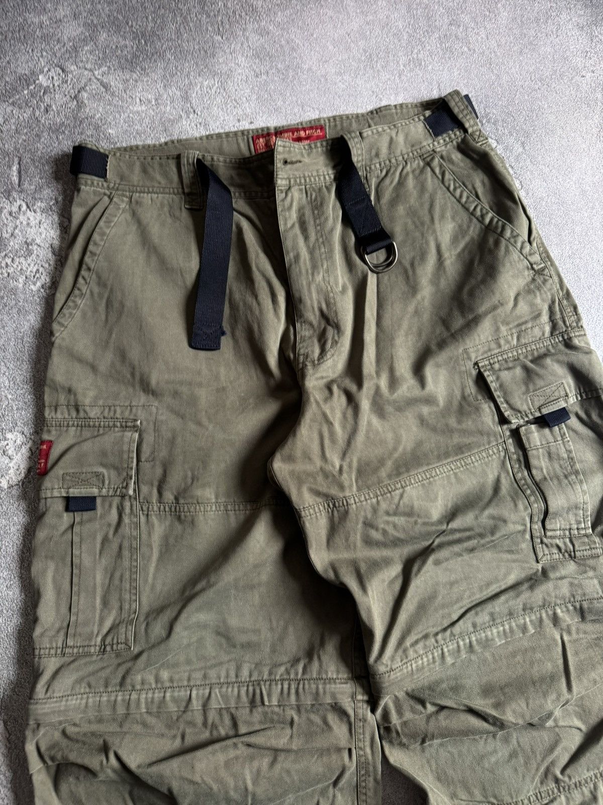 Abercrombie & Fitch Abercrombie & Fitch L transformer baggy cargo pants joggers Size US 34 / EU 50 - 10 Thumbnail