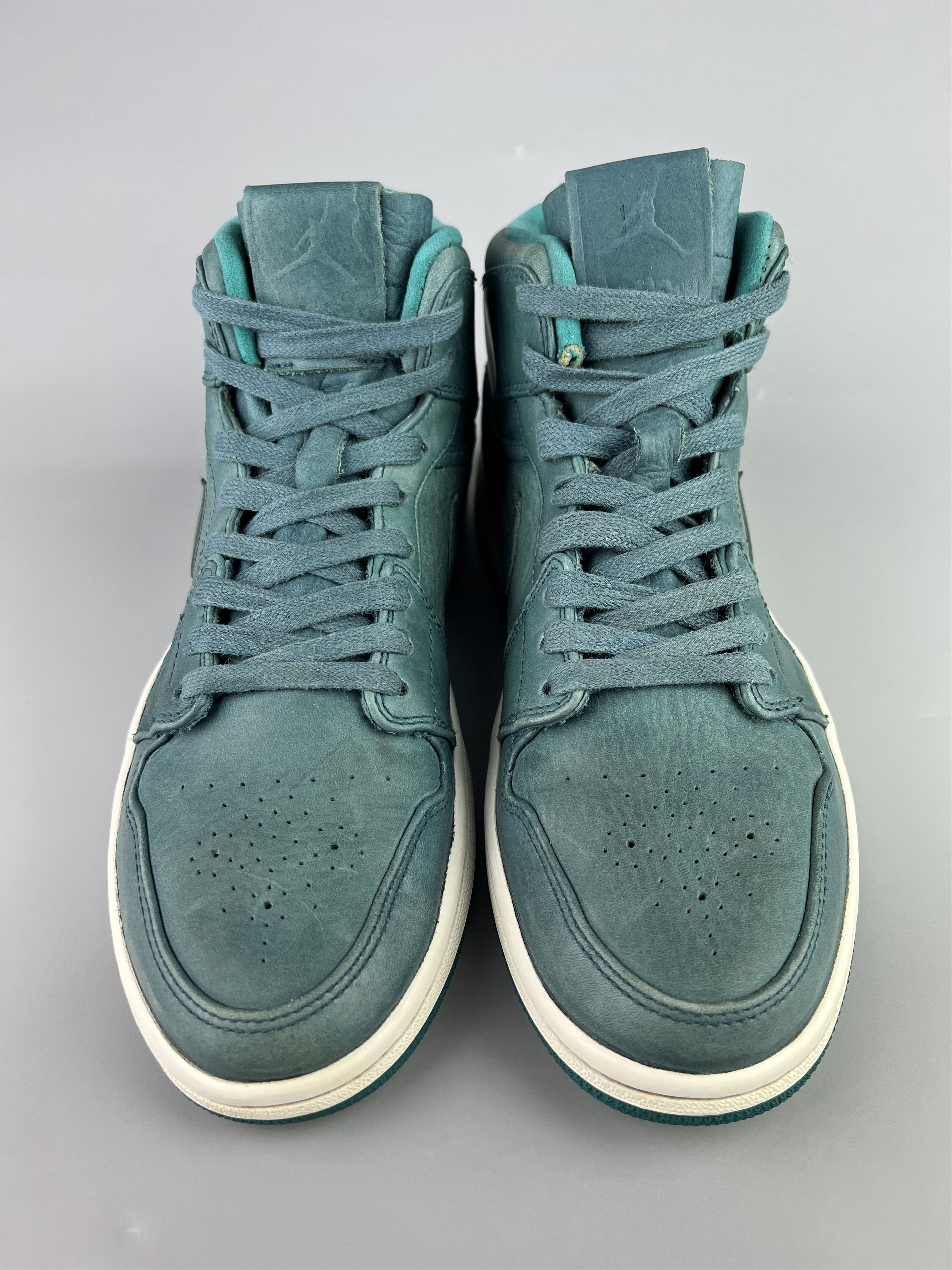 Jordan Brand 2014 Nike Air Jordan 1 Retro Mid Nouveau Teal Green US10 Size US 10 / EU 43 - 4 Thumbnail