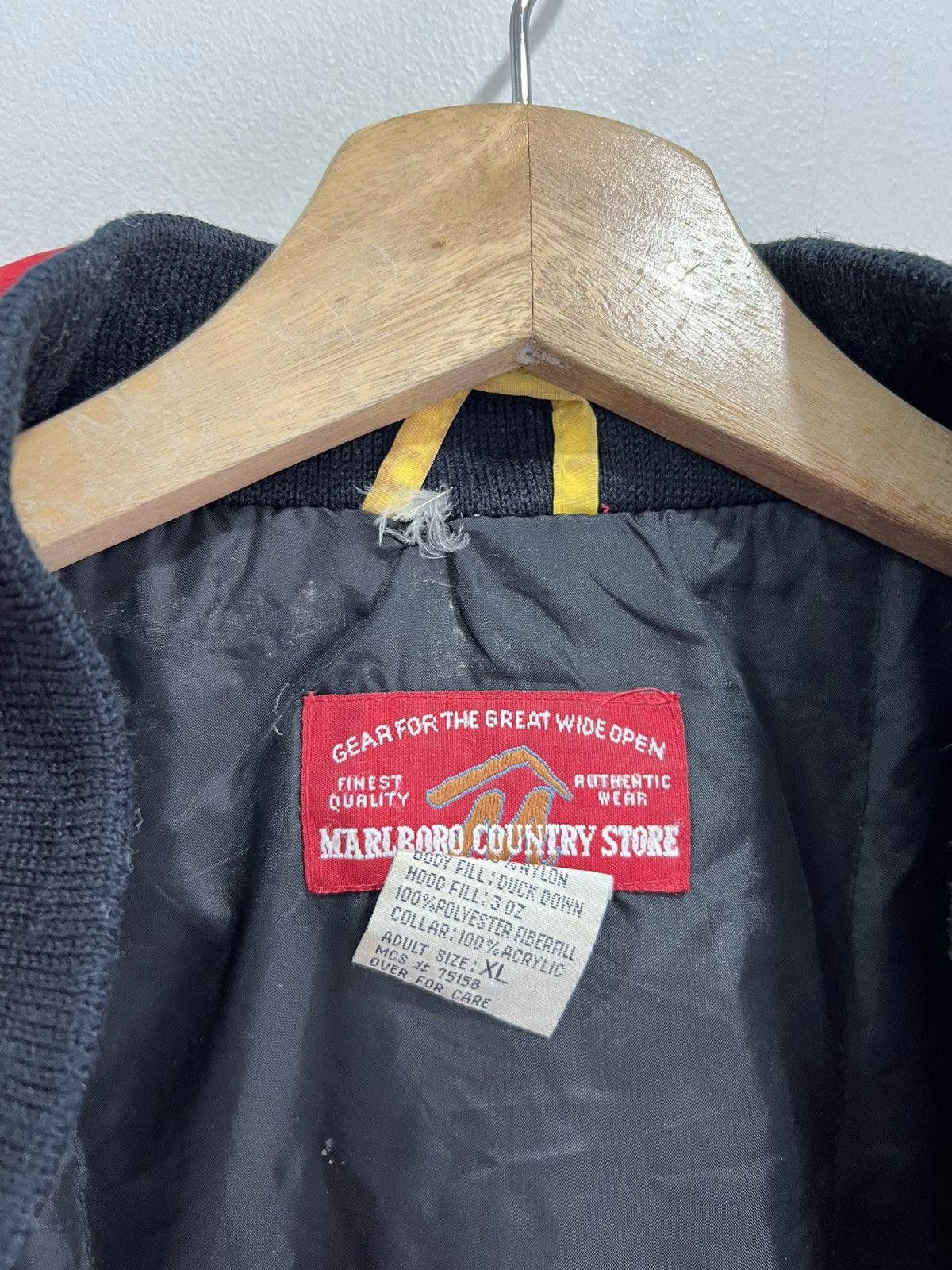 Vintage Vintage 90s Marlboro Puffer Jacket Size US XL / EU 56 / 4 - 4 Thumbnail
