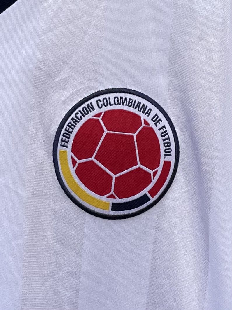 Adidas 15/16 Colombia Home Kit Jersey Men’s Medium Size US M / EU 48-50 / 2 - 4 Thumbnail
