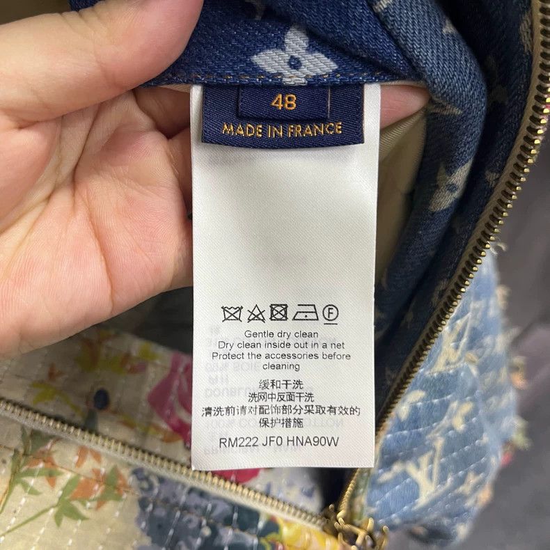 Louis Vuitton Louis Vuitton Blue Logo printed patchwork long-sleeved den Size US M / EU 48-50 / 2 - 3 Thumbnail