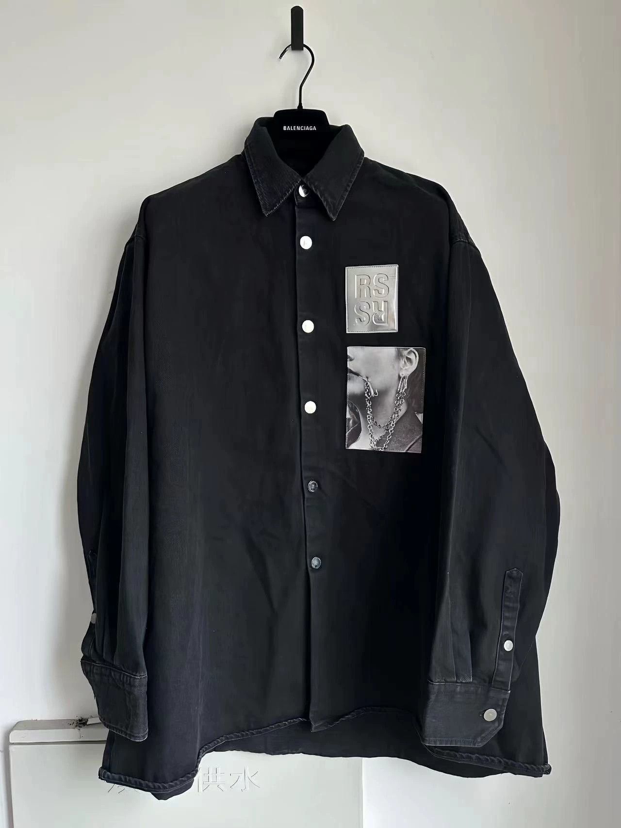 Raf Simons RAF SIMONS 19ss silver portrait patch denim shirt -DMC | Grailed