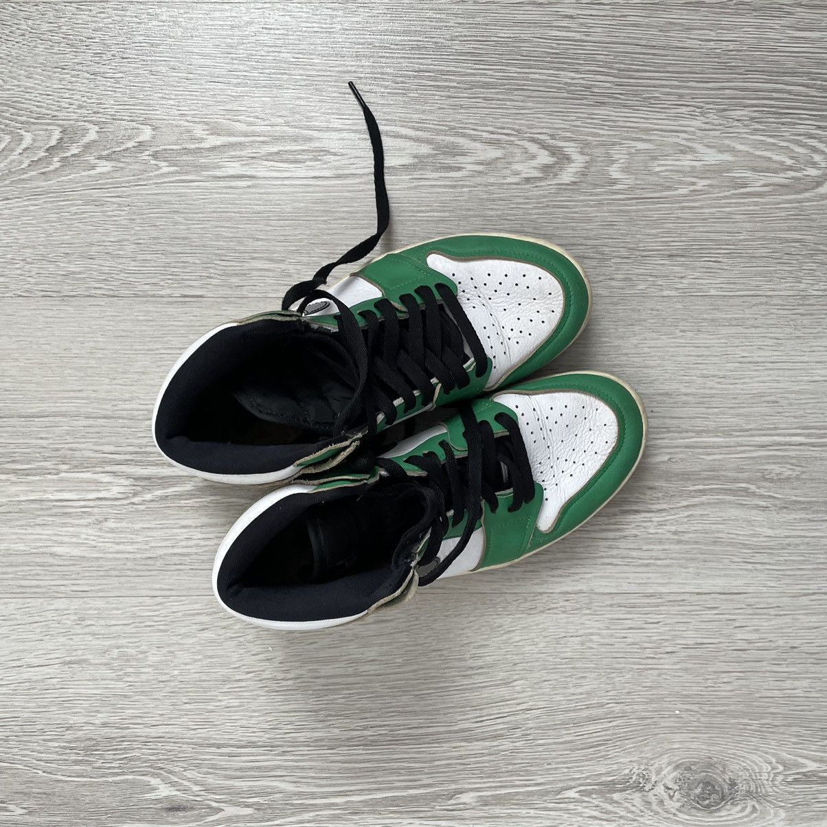 Jordan Brand Air Jordan 1 Lucky Green Size US 6.5 / EU 39-40 - 2 Thumbnail