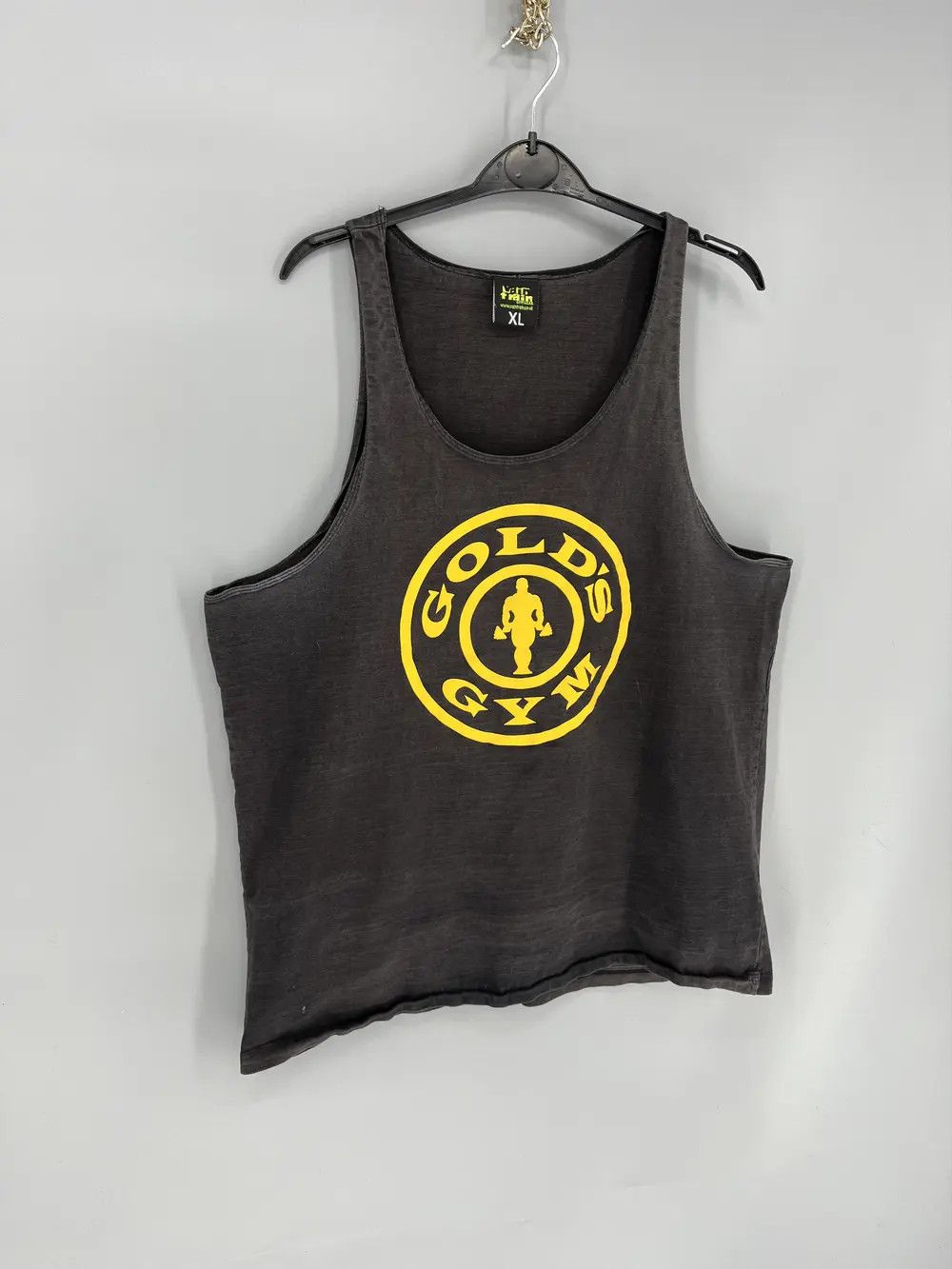 Sports Specialties Vintage 90s Gold’s Gym Red Tank Top Workout Promo Size US M / EU 48-50 / 2 - 2 Thumbnail