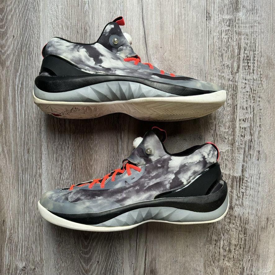 Reebok REEBOK •• ZPump The Pump Rise Cloud (12M) Size US 12 / EU 45 - 2 Thumbnail