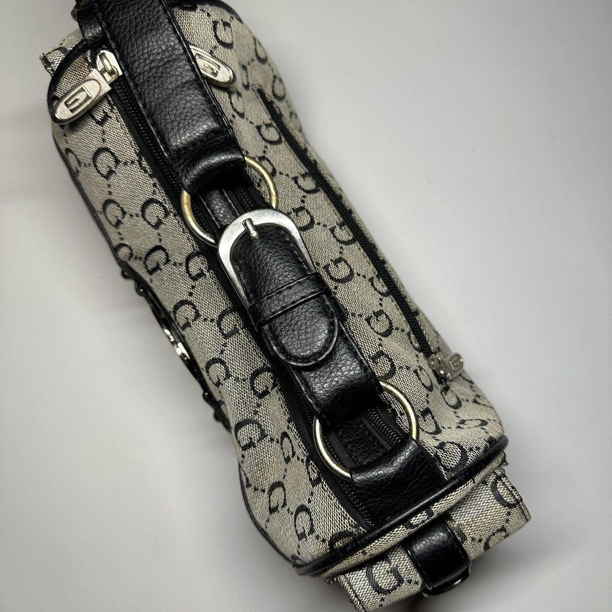 Other GUESS STYLE VINTAGE Y2K MONOGRAM SHOULDER BAG Studded Size ONE SIZE - 10 Thumbnail