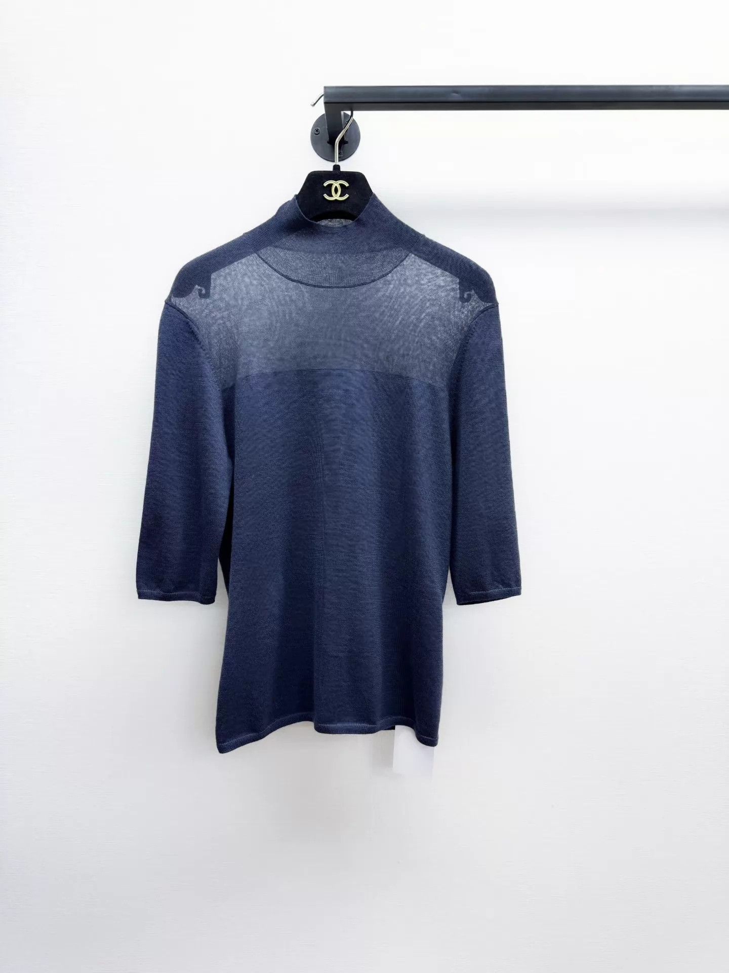 Gildan Giada Authentic Worn Once 42 EU Knit Top Size M / US 6-8 / IT 42-44 - 1 Thumbnail