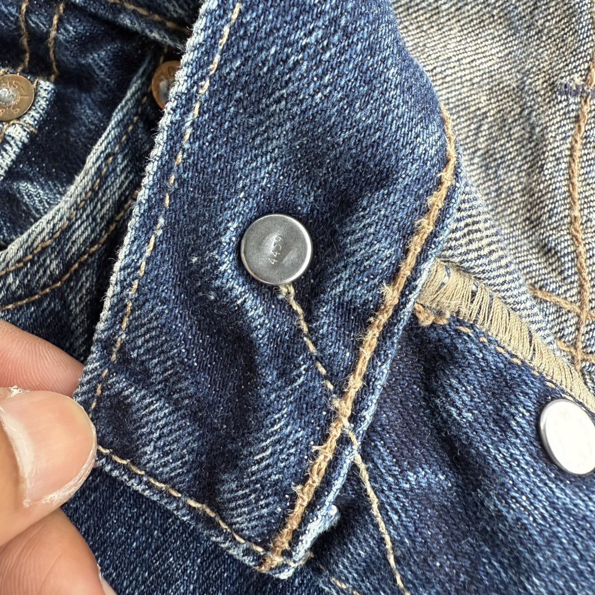 Levi's LEVI'S 501 BUTTON FLY RIPPEP JEAN DENIM PANTS Size US 30 / EU 46 - 9 Thumbnail