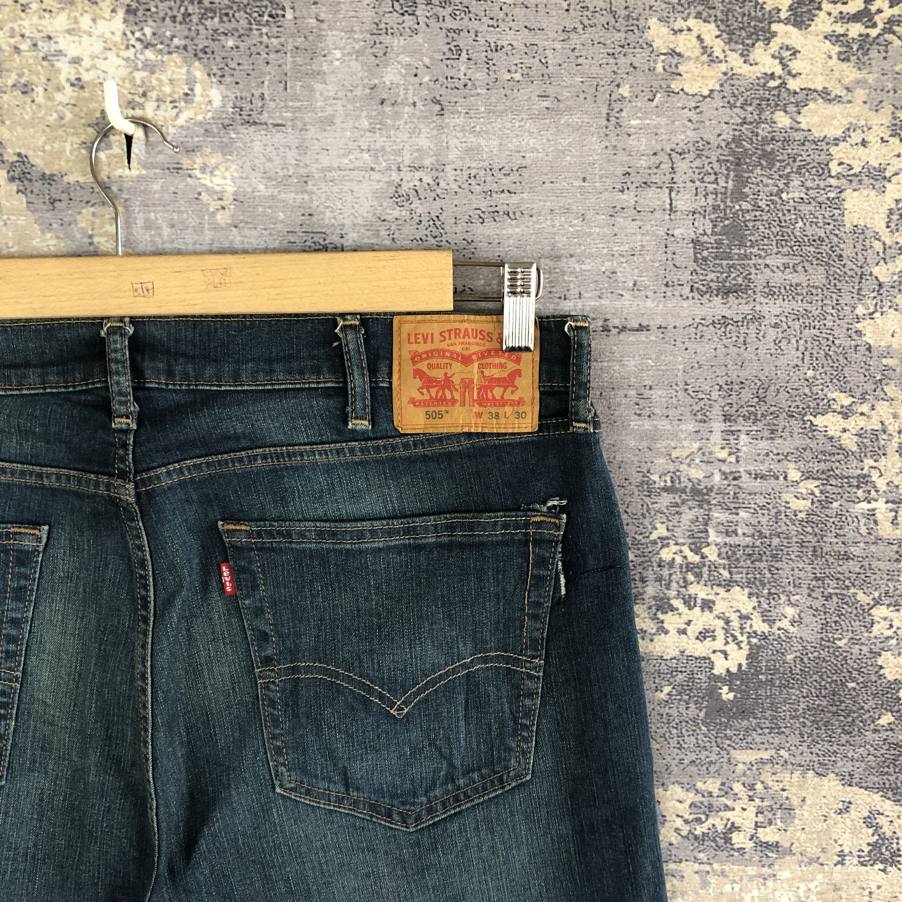 Levi's Vintage Y2K Levis 505 Faded Jeans Levi's 505 Indigo Denim Size US 38 / EU 54 - 5 Thumbnail