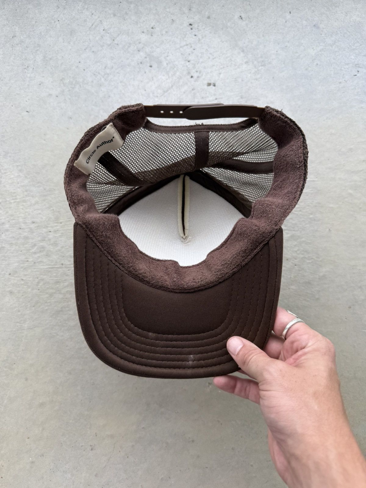 Travis Scott Circle Author Brown Trucker Hat Size ONE SIZE - 4 Thumbnail