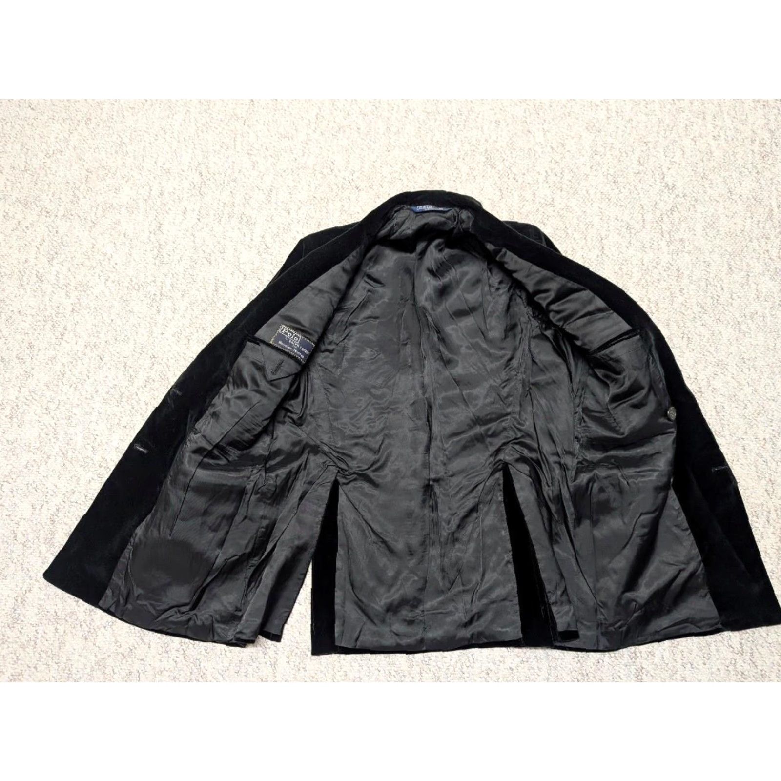 Polo Ralph Lauren VINTAGE Polo by Ralph Lauren Blazer Men Velvet 36 Black Two-Button Double-Breasted Peak Lapel Smoking Jacket 1970s Analysis Size US M / EU 48-50 / 2 - 5 Thumbnail
