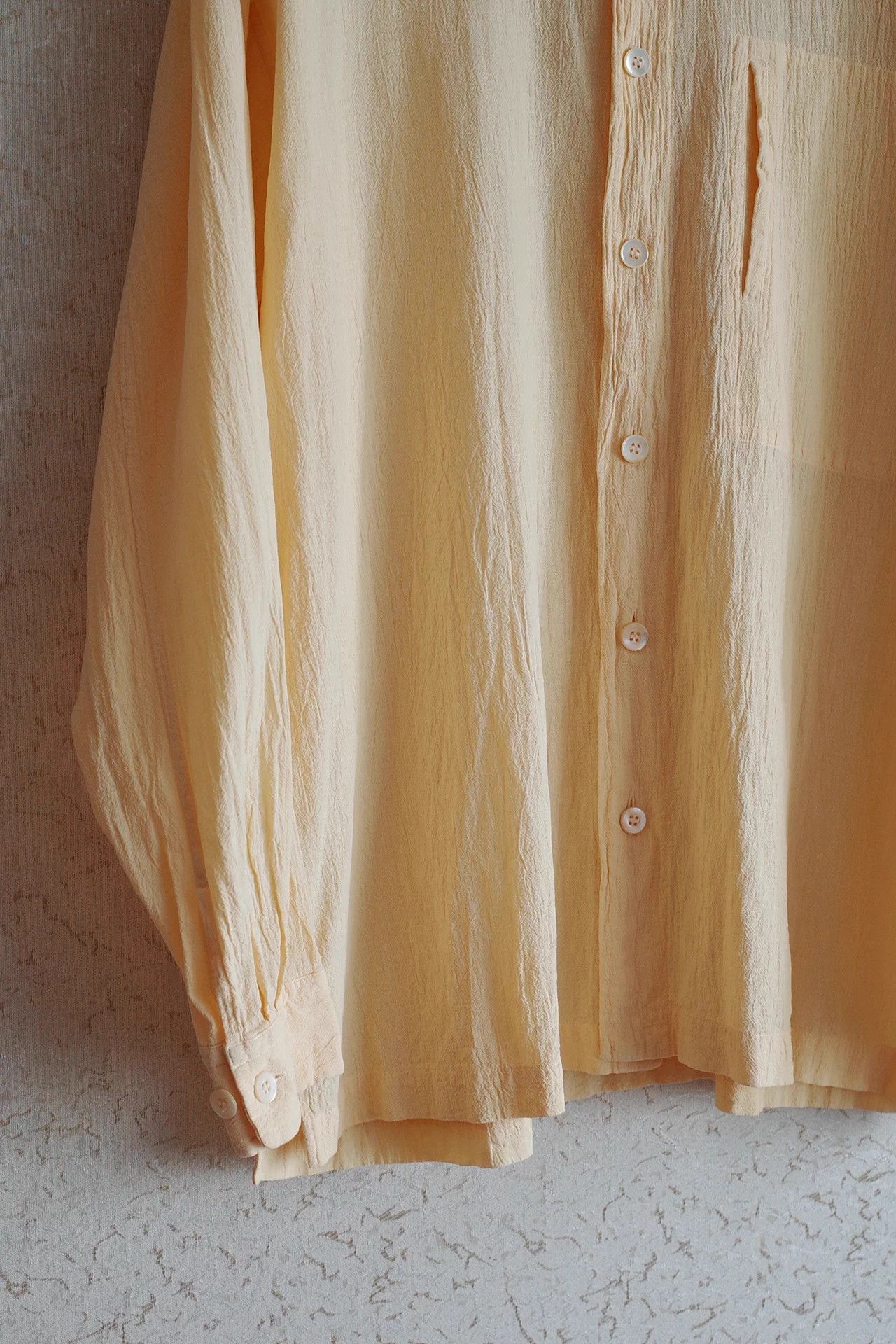 Issey Miyake Issey Miyake Men 90s Pleated Pale Yellow Shirt Size US L / EU 52-54 / 3 - 5 Thumbnail