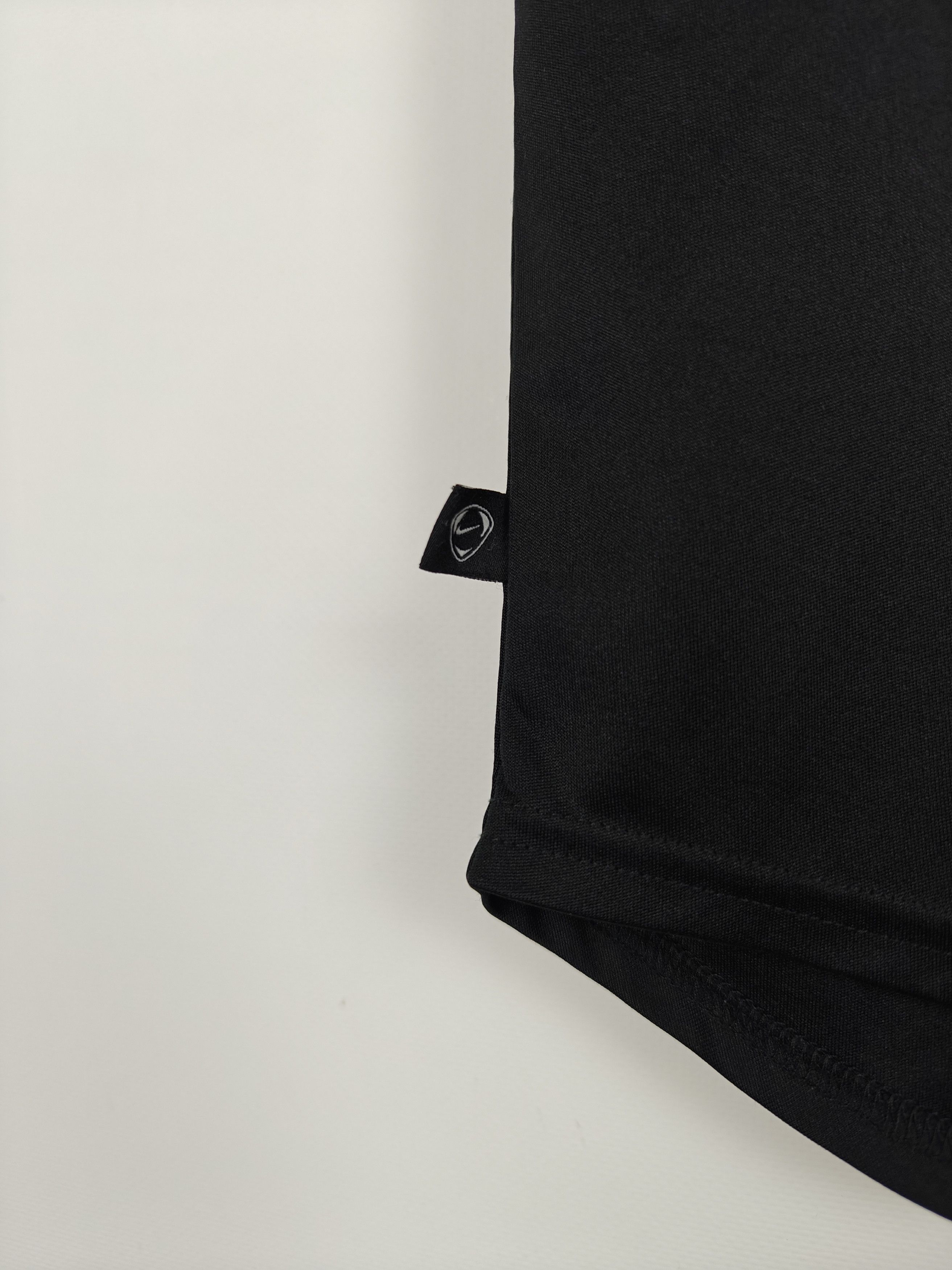 Nike Nike VTG T-Shirt Center Swoosh Logo Black size S Size US S / EU 44-46 / 1 - 4 Thumbnail
