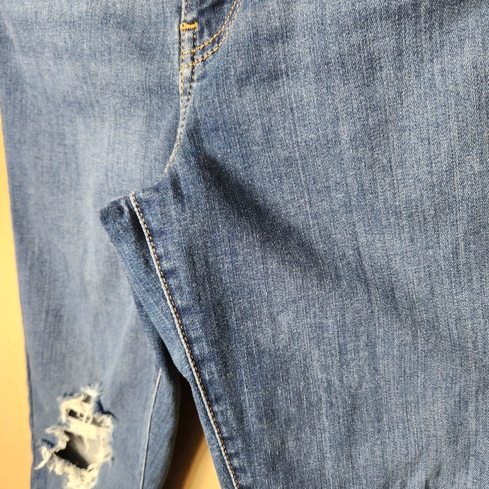 Levi's Levi's Mile High Super Skinny Jeans - Denim Distressed High Rise 30 Womens Blue Regular, 5-Pocket, Belt Loops, Medium Wash Size 30" / US 8 / IT 44 - 4 Thumbnail