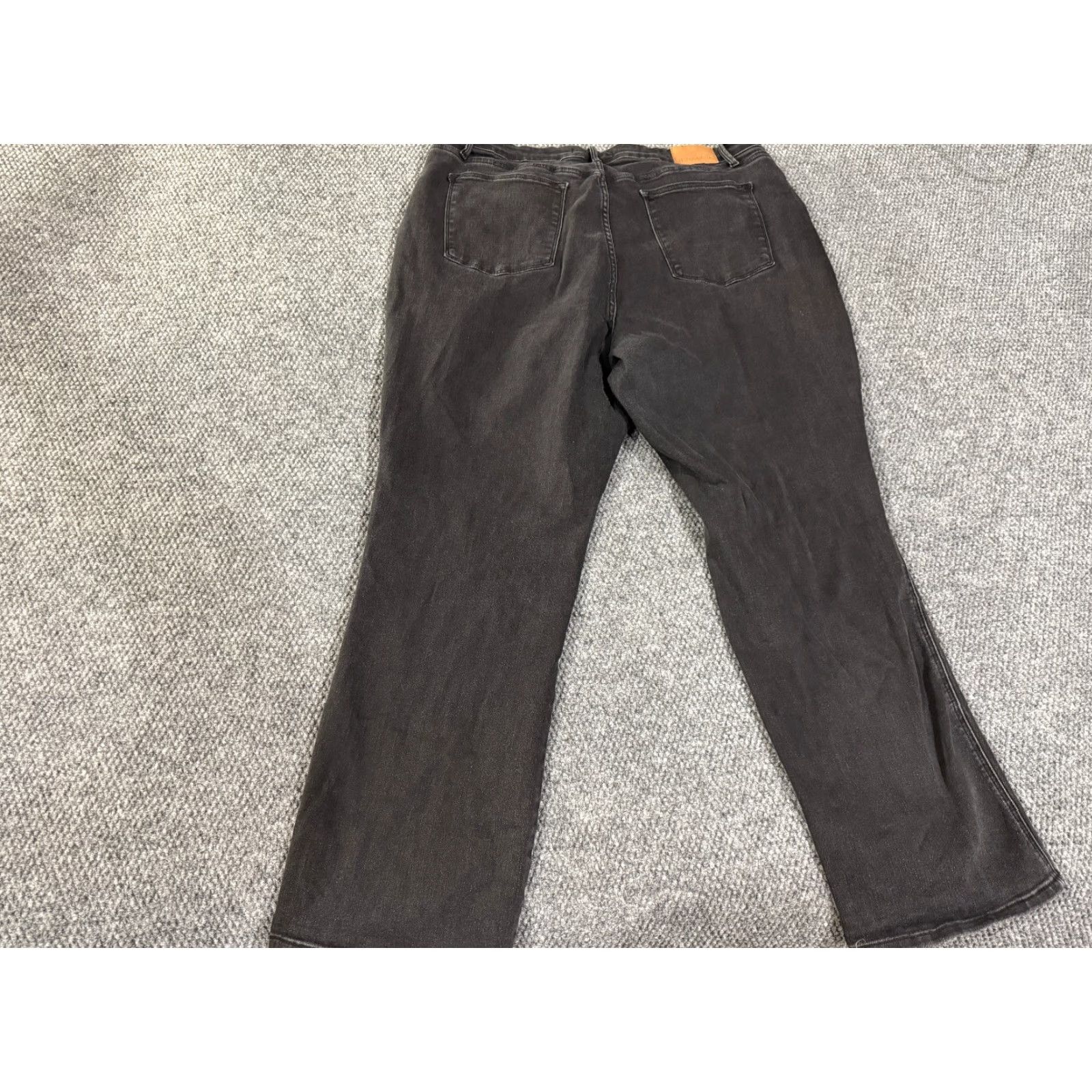 Denime Judy Blue jeans Womens 22W Black Distressed Skinny Stretch Denim Slim Pockets 5-Pocket Design High Rise 32 In Inseam Jeans Size 40" / US 18 - 6 Thumbnail