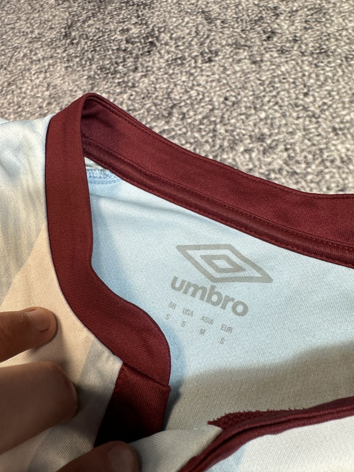 Umbro Vintage Umbro West Ham United Soccer Jersey Streetwear Rare Size US S / EU 44-46 / 1 - 4 Thumbnail