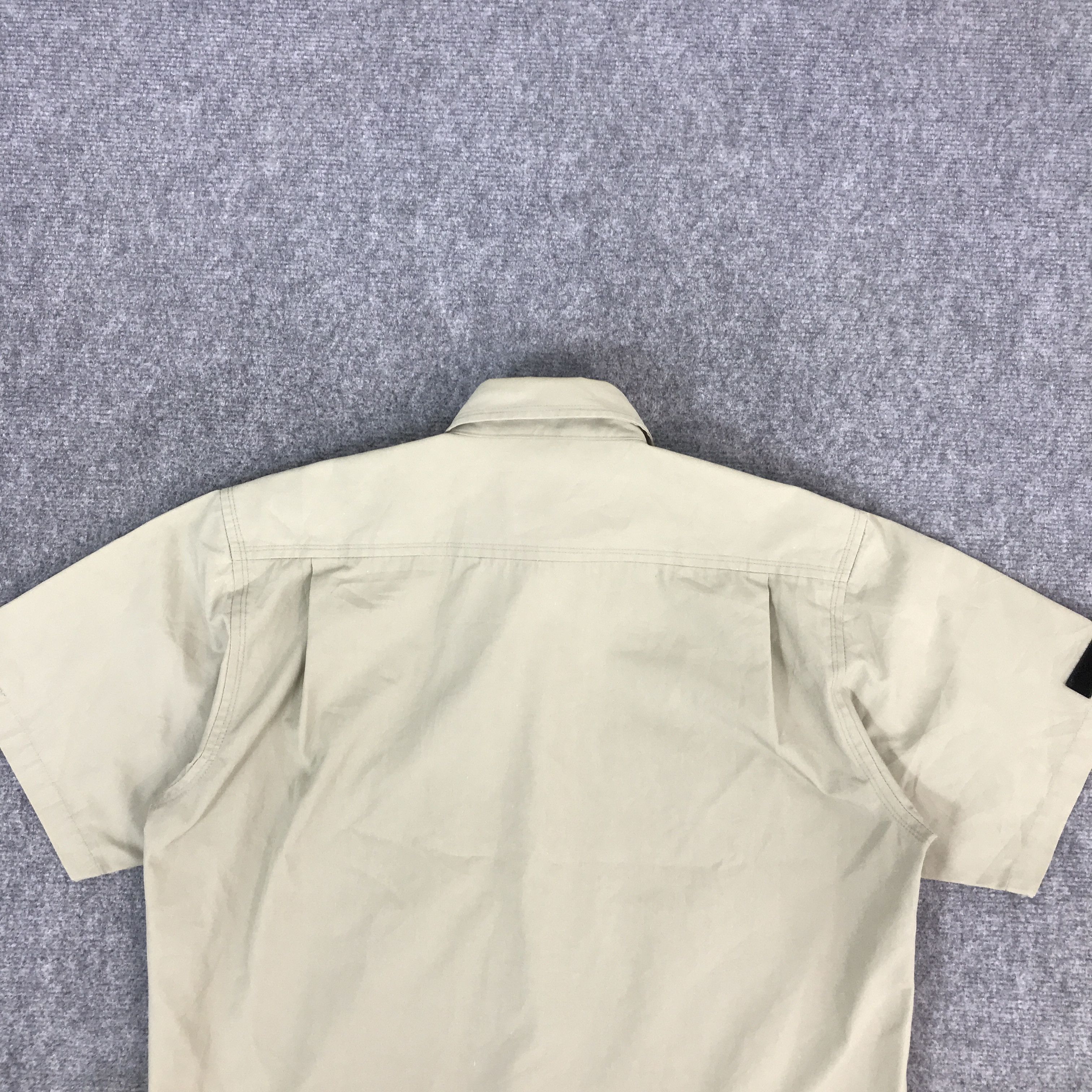 Japanese Brand DJ HONDA KHAKI WORKSHIRT BUTTON UP SHIRTS Size US M / EU 48-50 / 2 - 4 Thumbnail