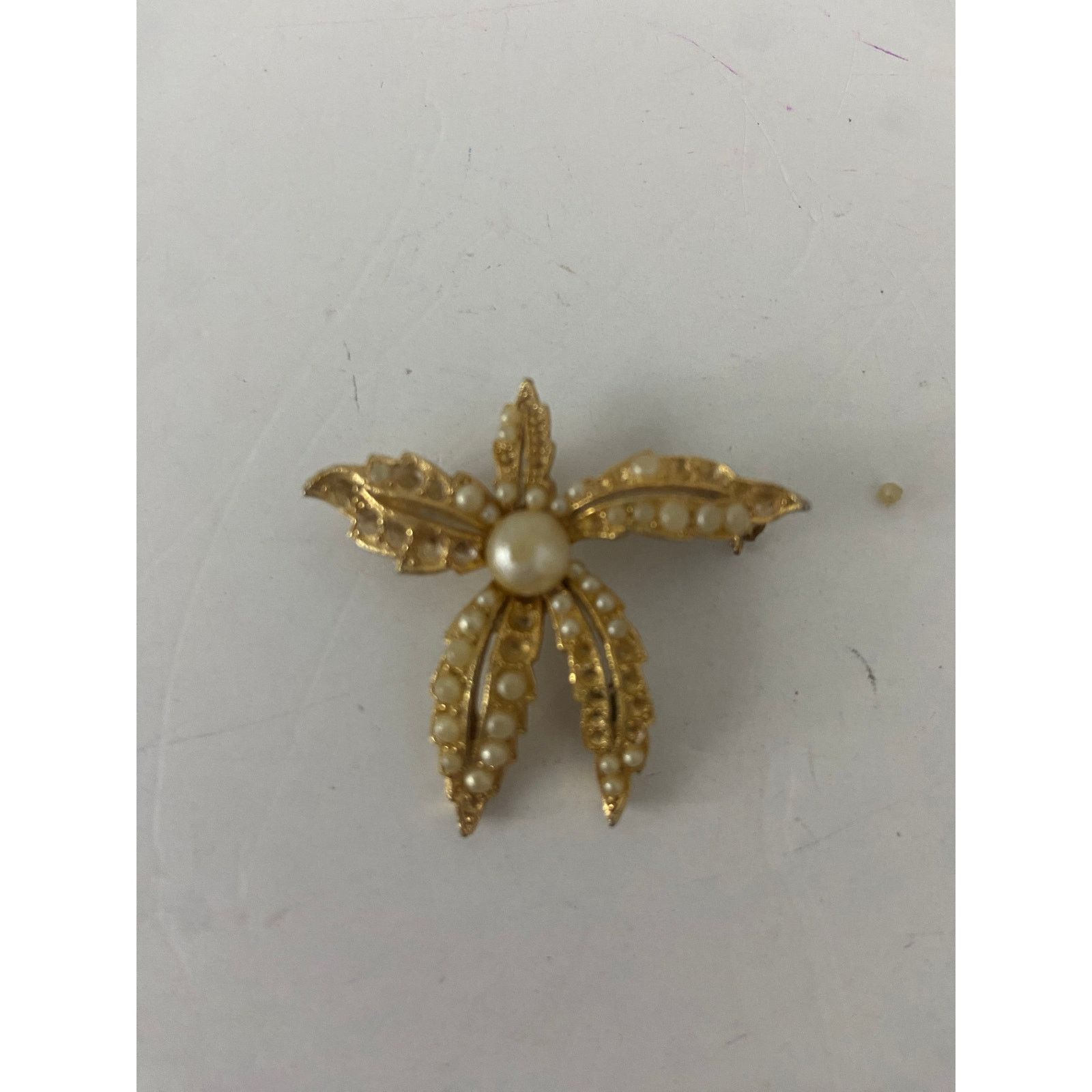 Vintage Vintage flower brooch Size ONE SIZE - 1 Thumbnail