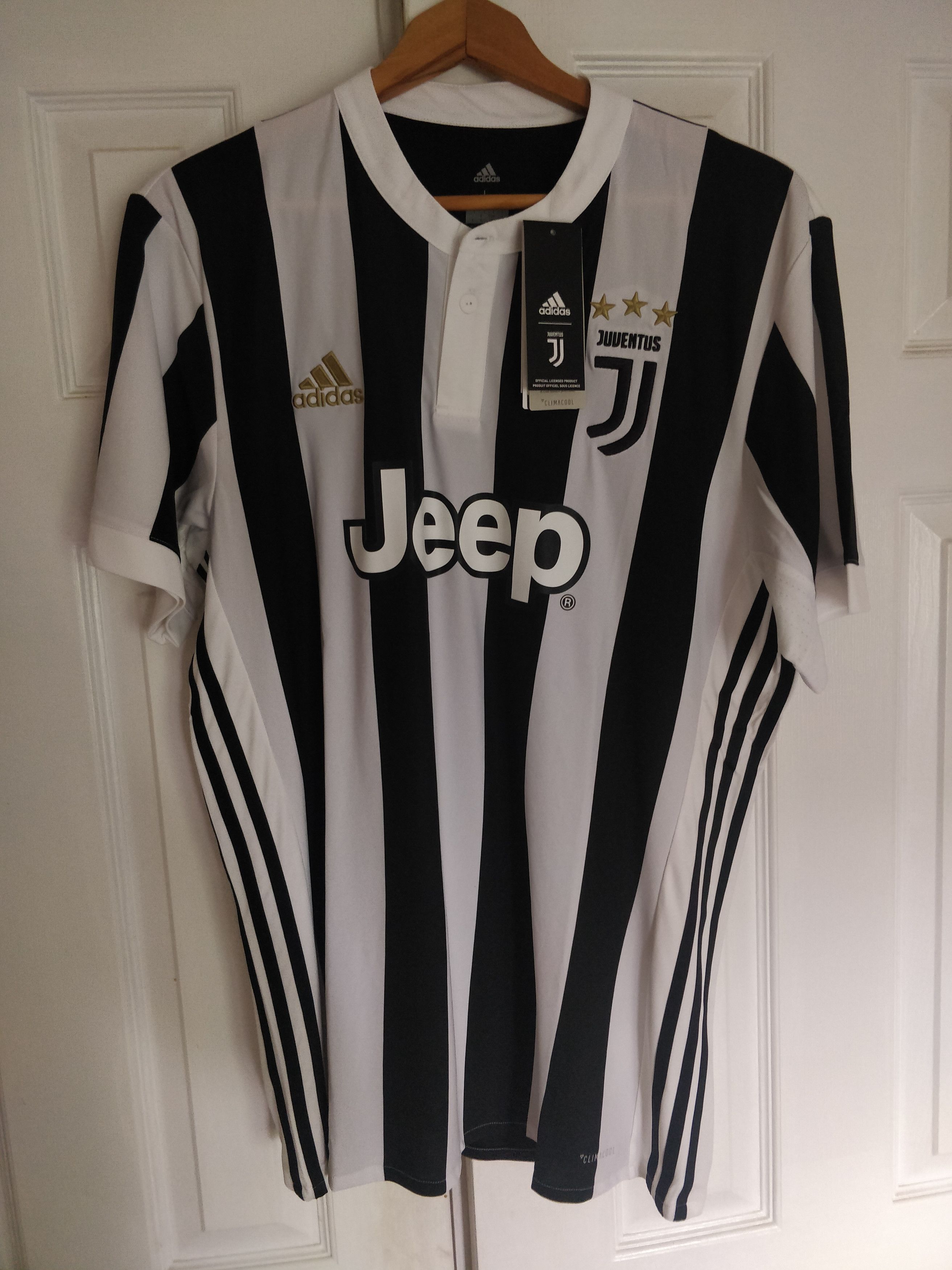 Adidas Juventus BNWT 2017 Home Jersey Adidas Size US L / EU 52-54 / 3 - 1 Thumbnail