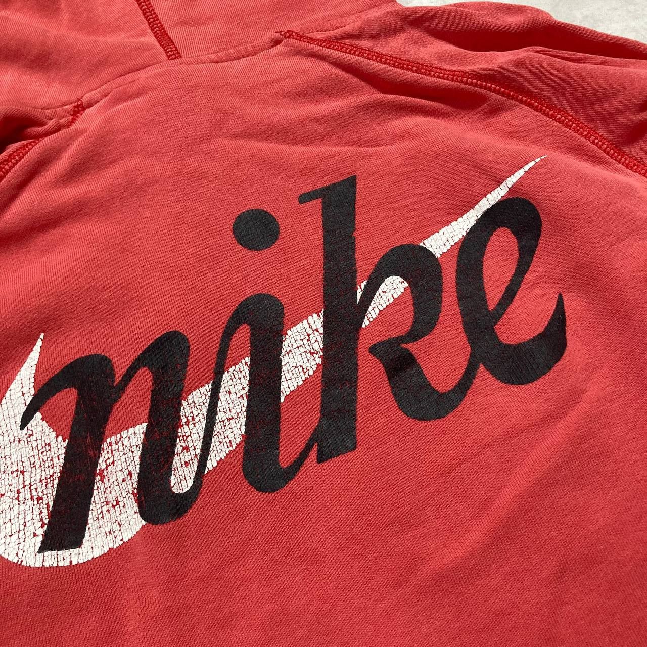 Nike Vintage Nike Track & Field Hoodie Size US M / EU 48-50 / 2 - 9 Thumbnail