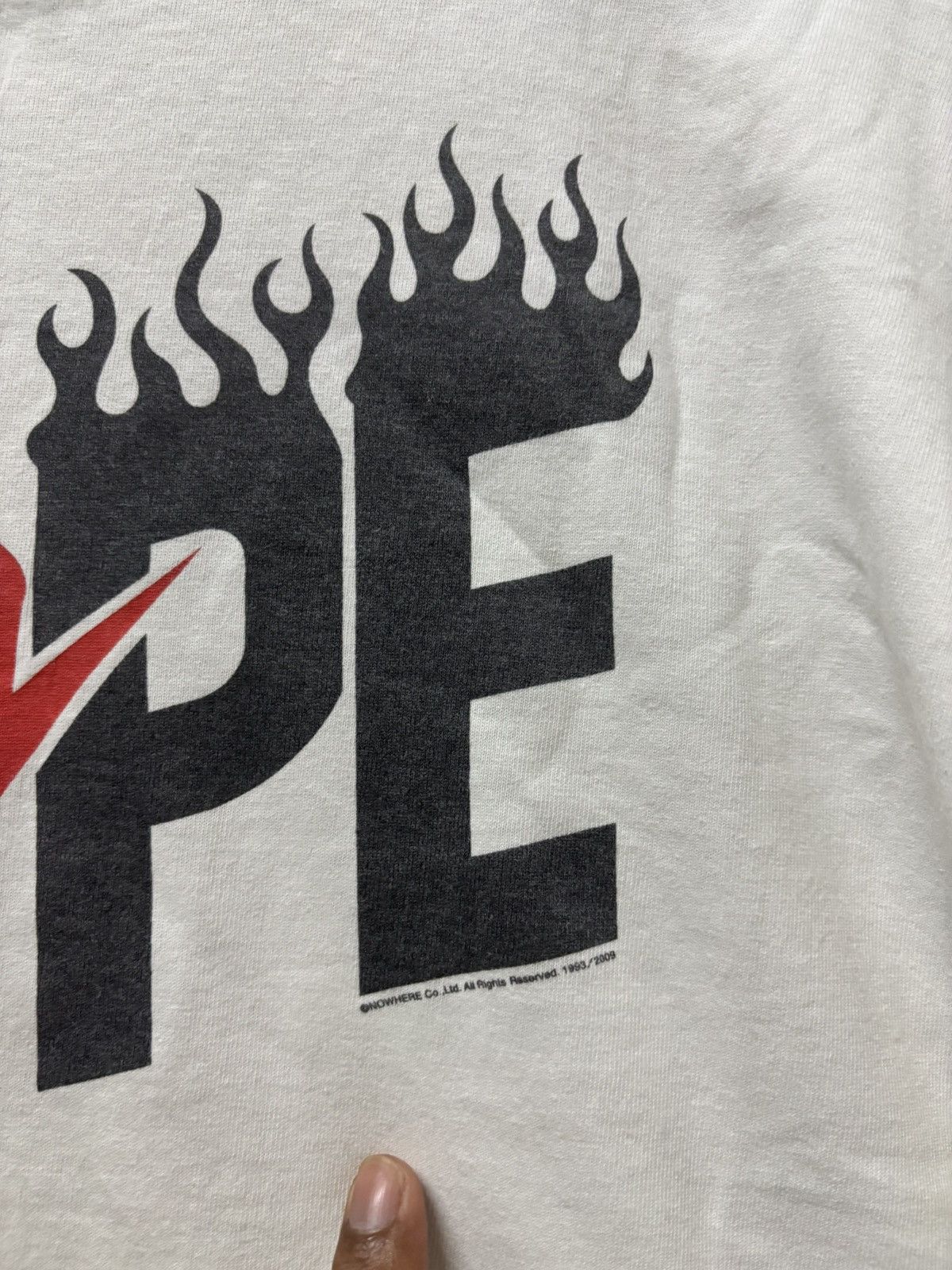 Bape Vintage a bathing ape tshirt Size US L / EU 52-54 / 3 - 9 Thumbnail