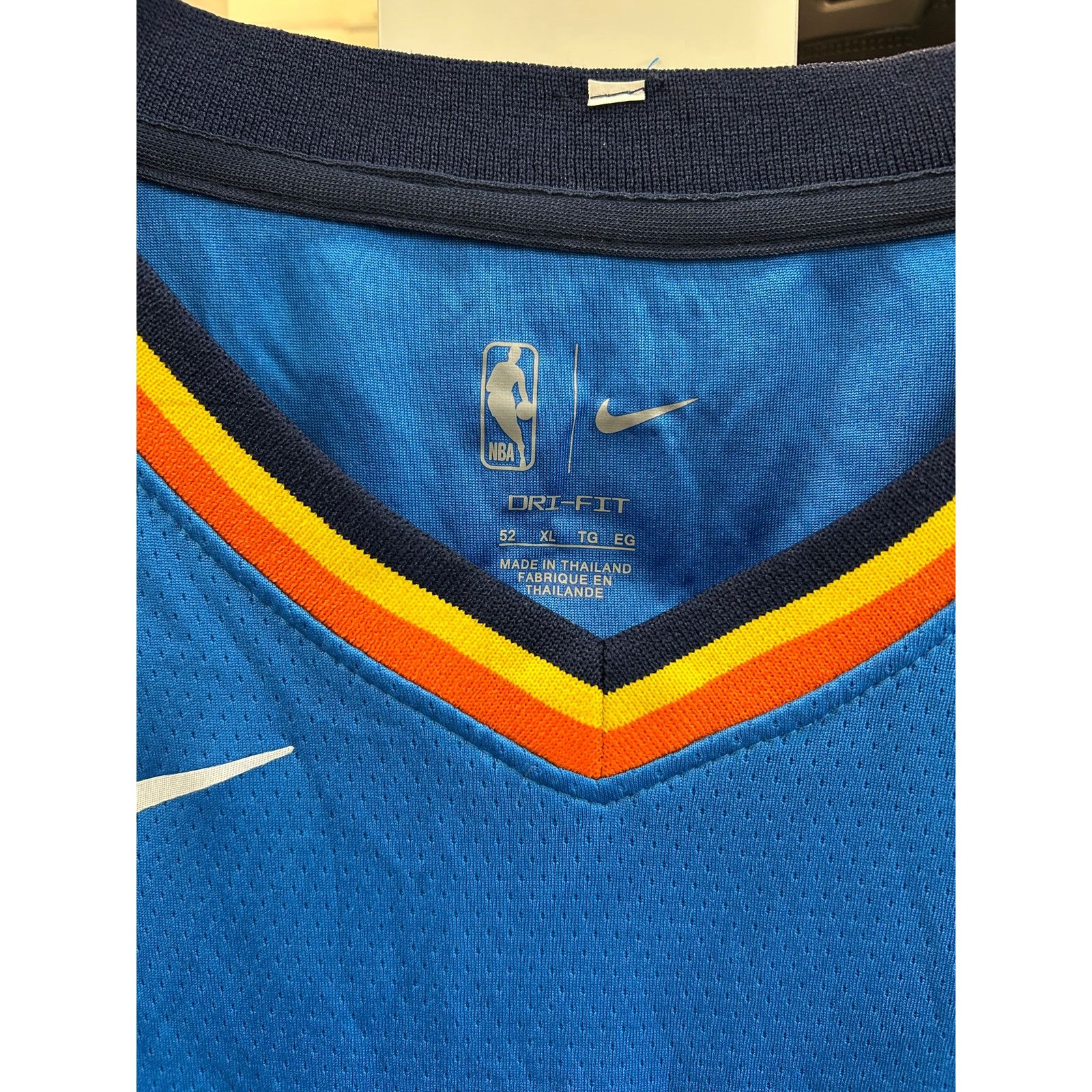 Nike Oklahoma City Thunder Chet Holmgren Icon Edition jersey XL Size US XL / EU 56 / 4 - 4 Thumbnail