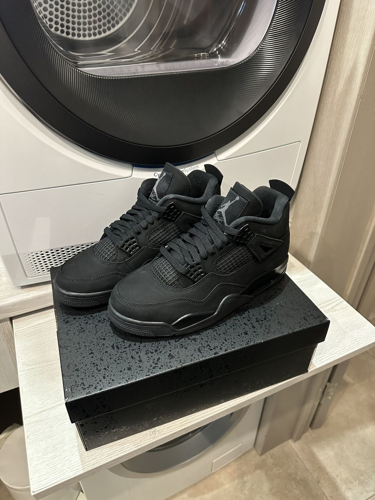 Jordan Brand jordan 4 black cat Size US 9.5 / EU 42-43 - 1 Thumbnail