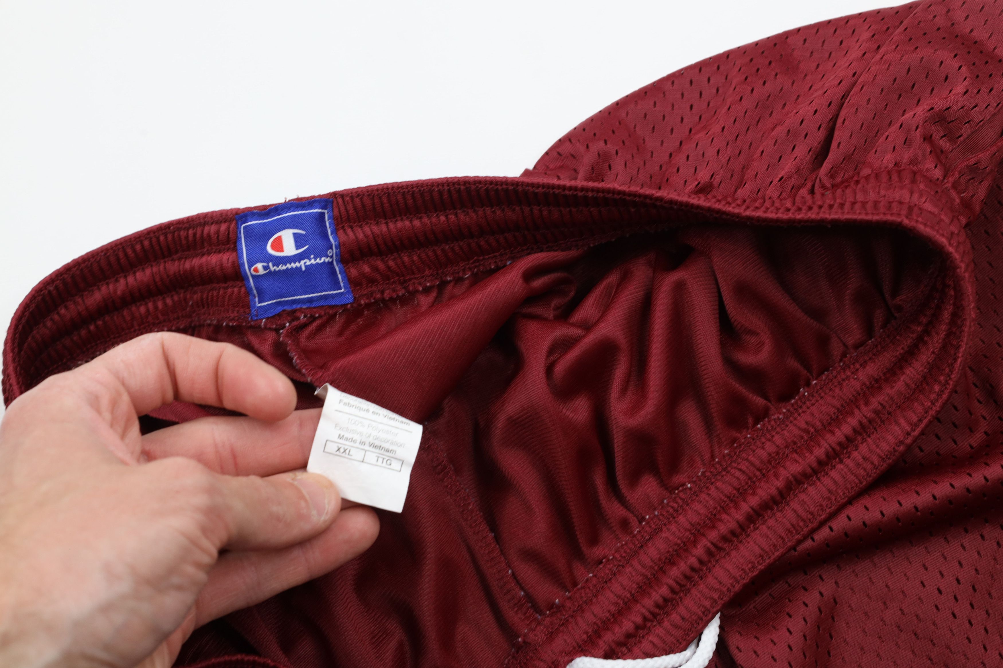 Champion Vintage Champion Logo Mesh Gym Basketball Shorts Red Size US 40 / EU 56 - 7 Thumbnail