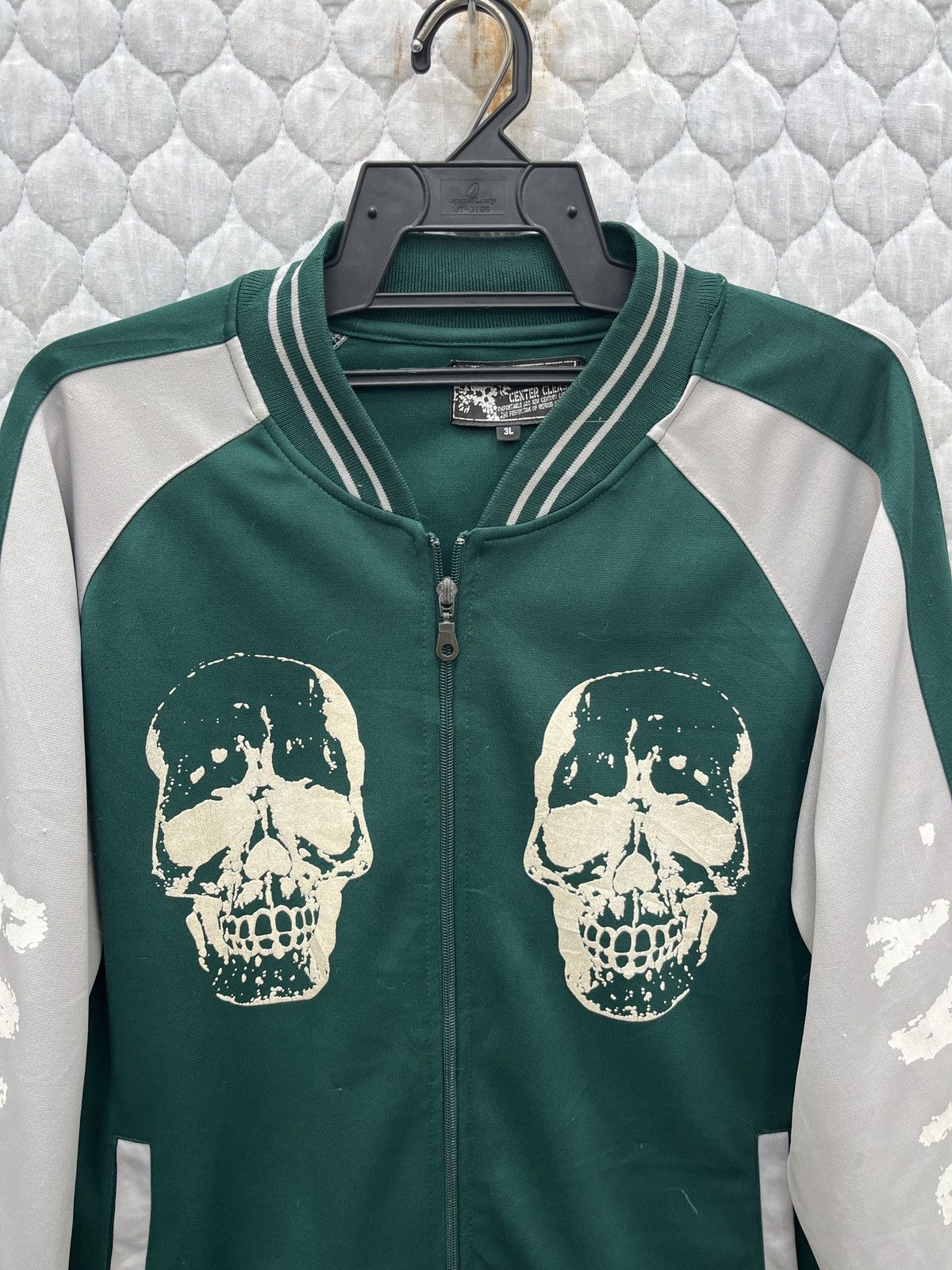 If Six Was Nine 🔥ARCHIVE🔥 CENTER CLEASE SKULLS SWEATER Size US L / EU 52-54 / 3 - 9 Thumbnail