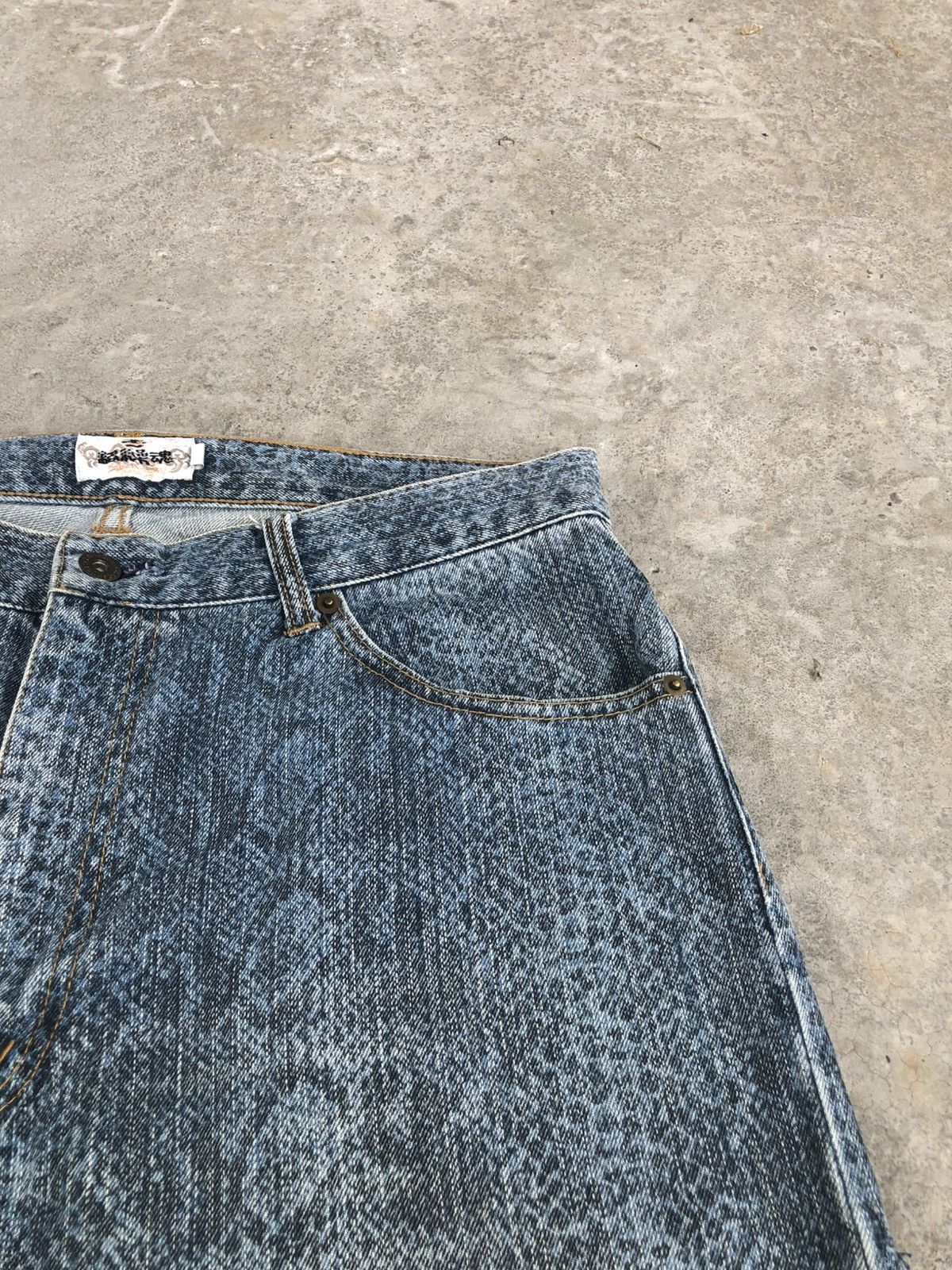 Karakuri Tamashii Karakuri Tamashii Embroidered Denim Snake Skin Size US 33 - 14 Thumbnail