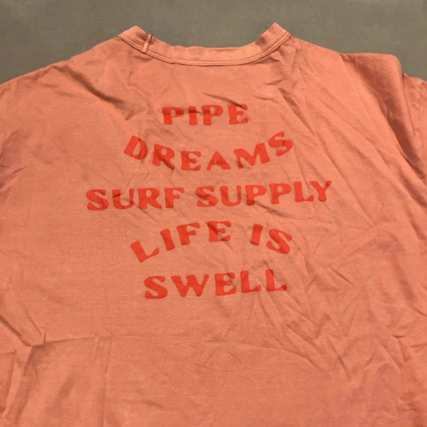 Old Navy OLD NAVY PIPE DREAMS SURF SUPPLY T SHIRT SIZE LARGE NWT PEACH Size US L / EU 52-54 / 3 - 7 Thumbnail