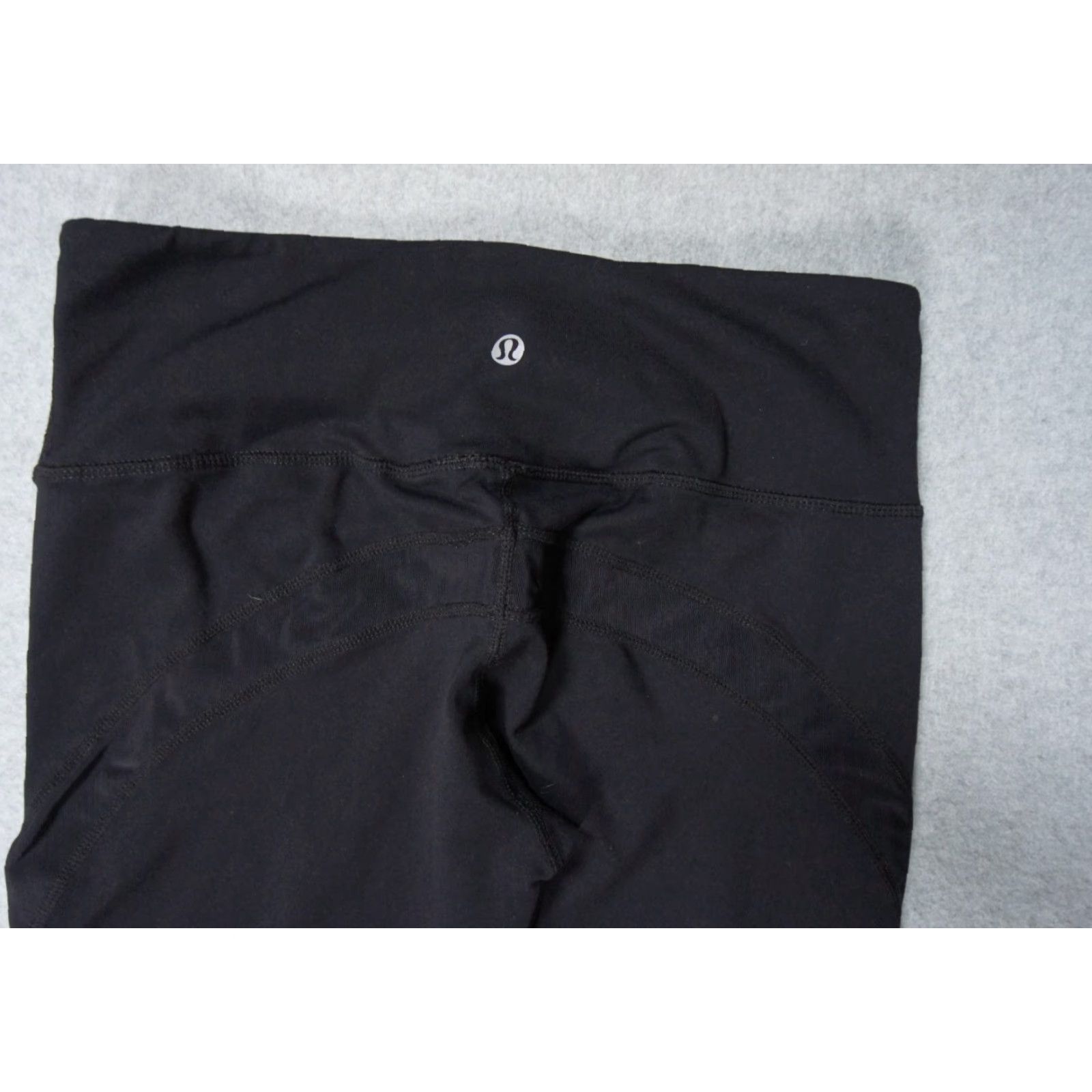 Lululemon VINTAGE Lululemon Leggings Women’s 8 Black Crop Activewear Yoga Running Breathable Size 30" / US 8 / IT 44 - 6 Thumbnail