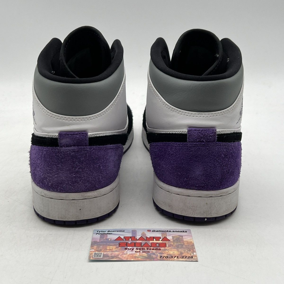 Nike Air Jordan 1 mid varsity purple Size US 13 / EU 46 - 3 Thumbnail