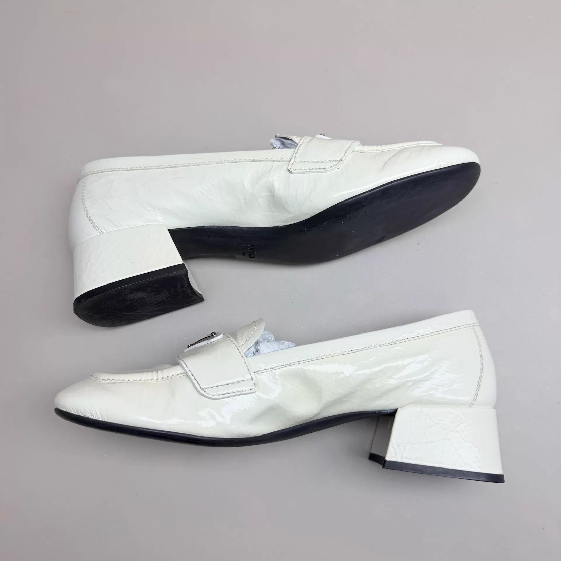 Prada Prada White Triangle Logo Loafer 35 (99 New) Size US 4.5 / IT 34.5 - 5 Thumbnail