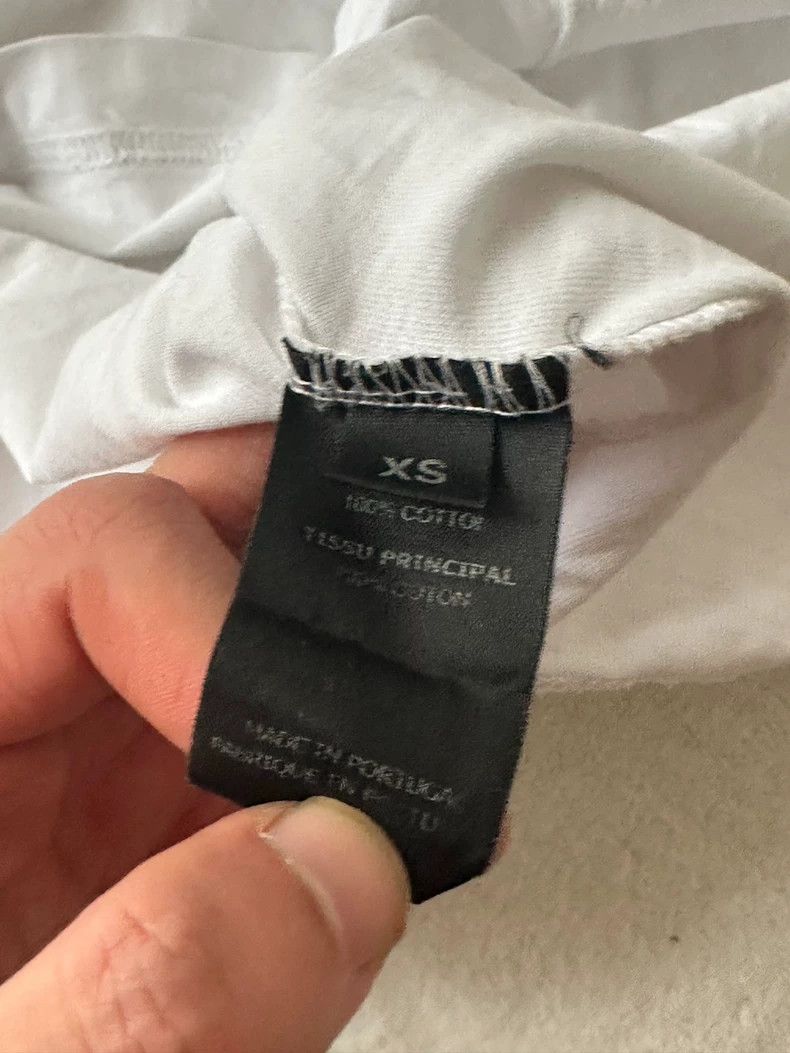 Vetements Vetements 19ss Target Short Sleeve Size US XS / EU 42 / 0 - 2 Thumbnail