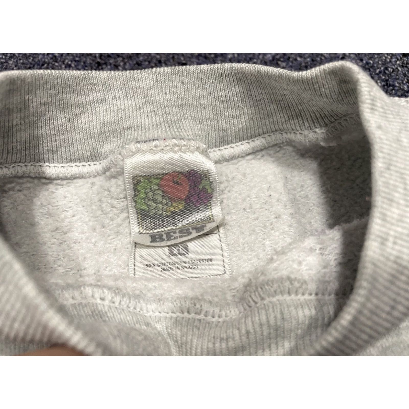Vintage VINTAGE Hanes Heavy Weight USA New York City Crewneck Sweatshirt Embroidered XL Blue Mens Regular Long Sleeve Pullover Sweatshirt Size US XL / EU 56 / 4 - 2 Thumbnail