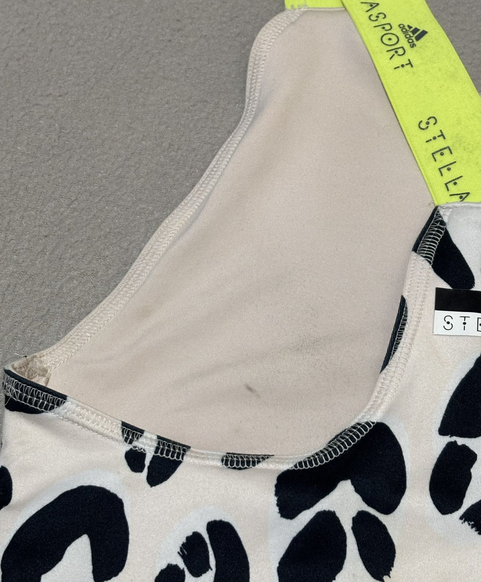 Adidas × Stella McCartney Top Adidas By Stella McCartney size. S Size S / US 4 / IT 40 - 13 Thumbnail