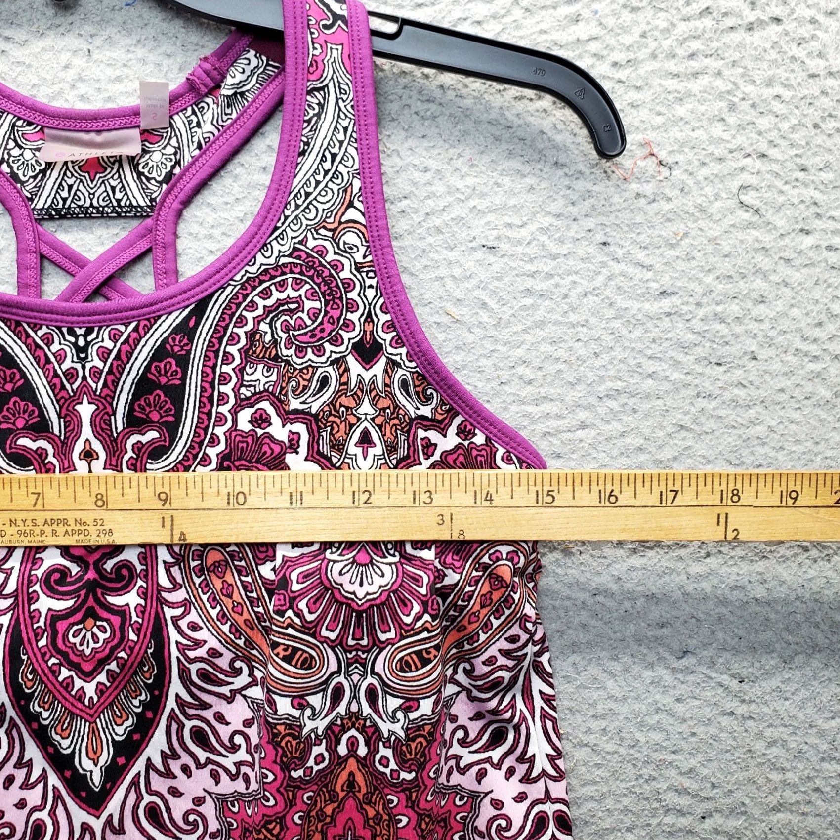 Athleta Athleta Tank Top Womens S Multicolor Paisley Wide Strap Racerback Underwired Bra Shirt Womens Size S Paisley Multicolor Racerback Athletic Tank Size S / US 4 / IT 40 - 3 Thumbnail