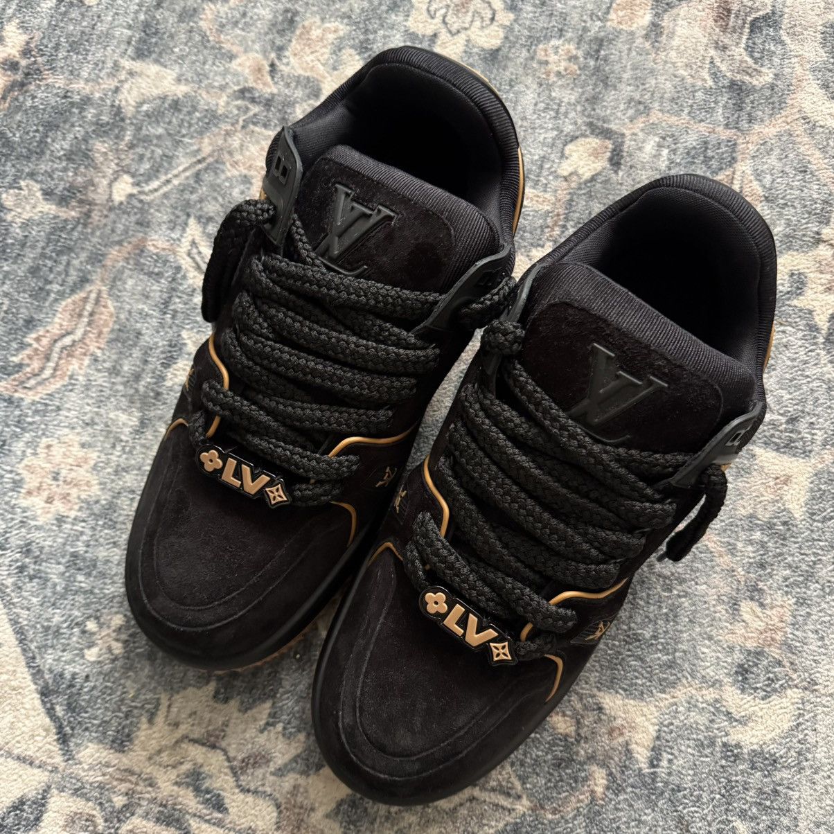 Louis Vuitton LV Louis Vuitton Maxi Trainer Black Brown Suede Black sz 12 Size US 12 / EU 45 - 4 Thumbnail