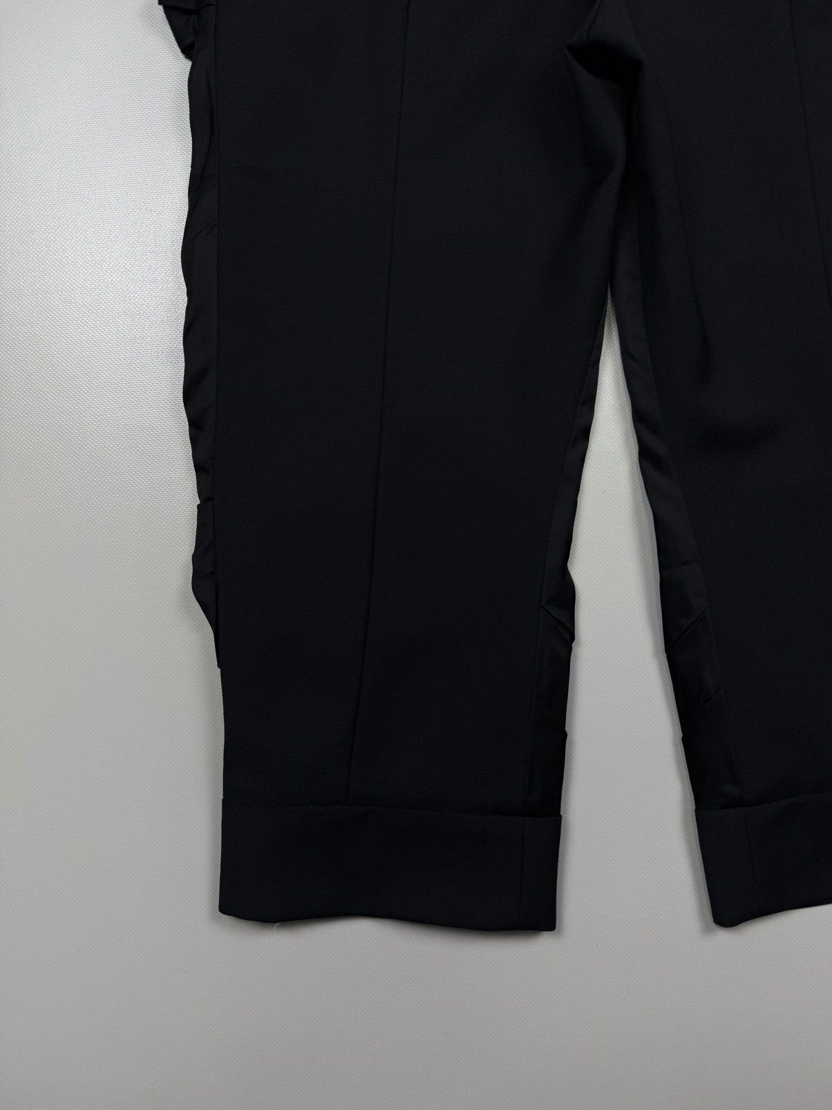Louis Vuitton Louis Vuitton Women’s Wool Cupro Viscose Black Capri Pants Size 26" / US 2 / IT 38 - 10 Thumbnail