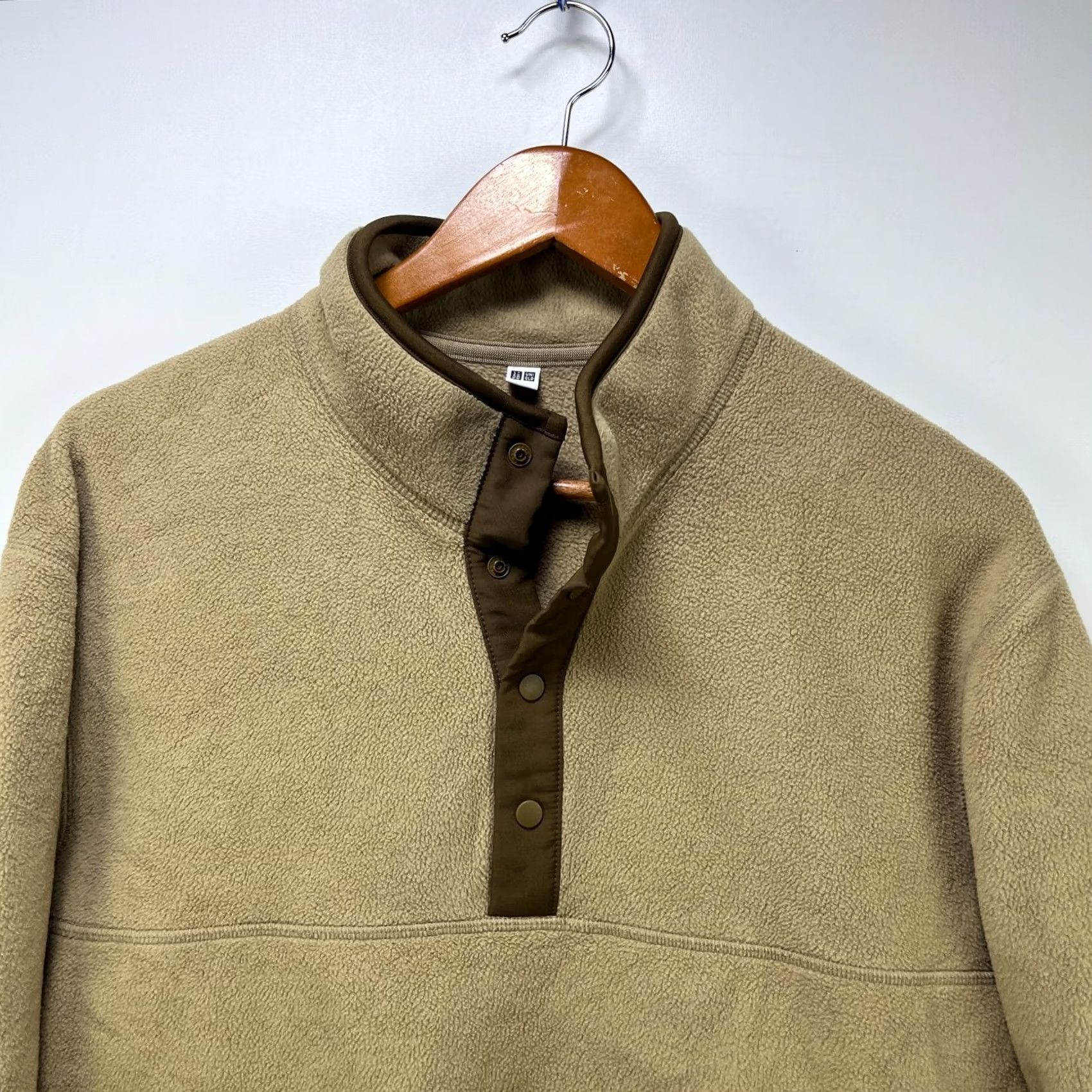 Uniqlo VINTAGE Uniqlo Sweater Beige M Regular Fleece Button Pullover Casual Mens Winter Fall Camouflage Pattern Size US M / EU 48-50 / 2 - 2 Thumbnail