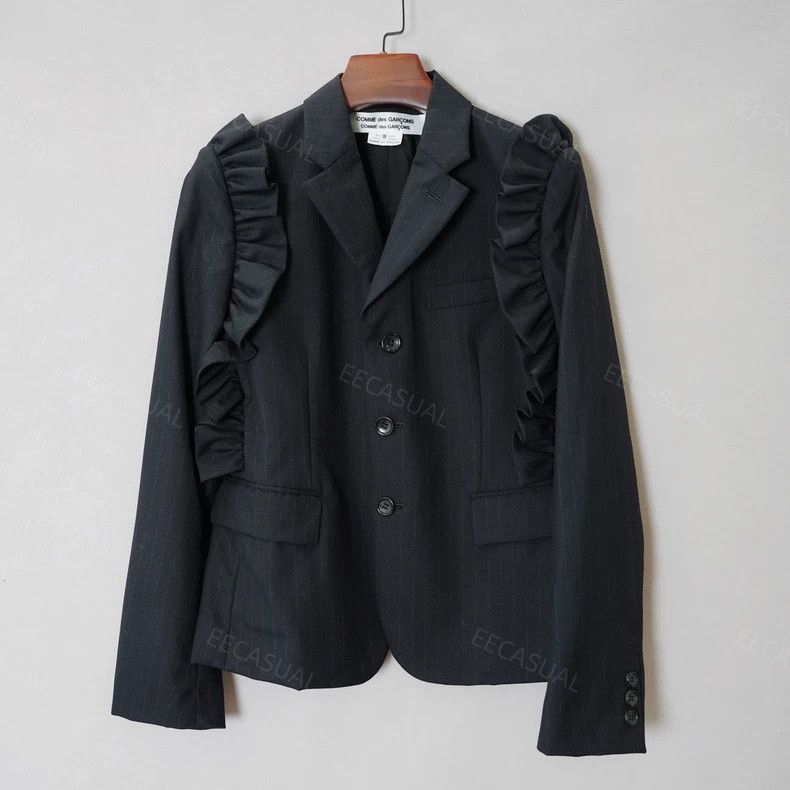 Comme des Garcons Comme Des Garcons Lace Shoulder Wool Blazer Size S / US 4 / IT 40 - 1 Thumbnail