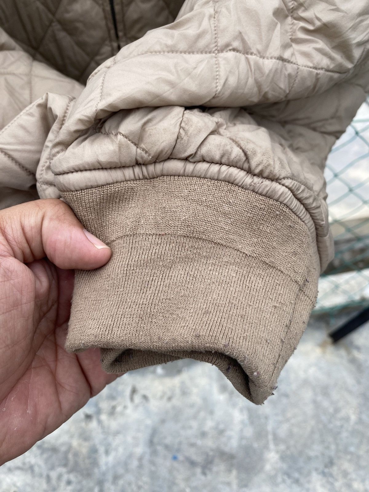 Uniqlo Uniqlo C cropped puffer jacket Size M / US 6-8 / IT 42-44 - 7 Thumbnail