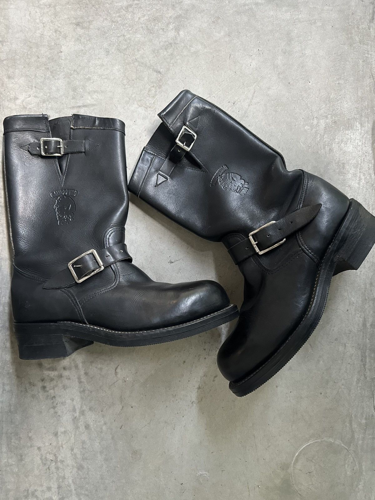 Chippewa Chippewa Engineer Boots (Vibram Sole) — Black — Size 7D Size US 7 / EU 40 - 1 Thumbnail