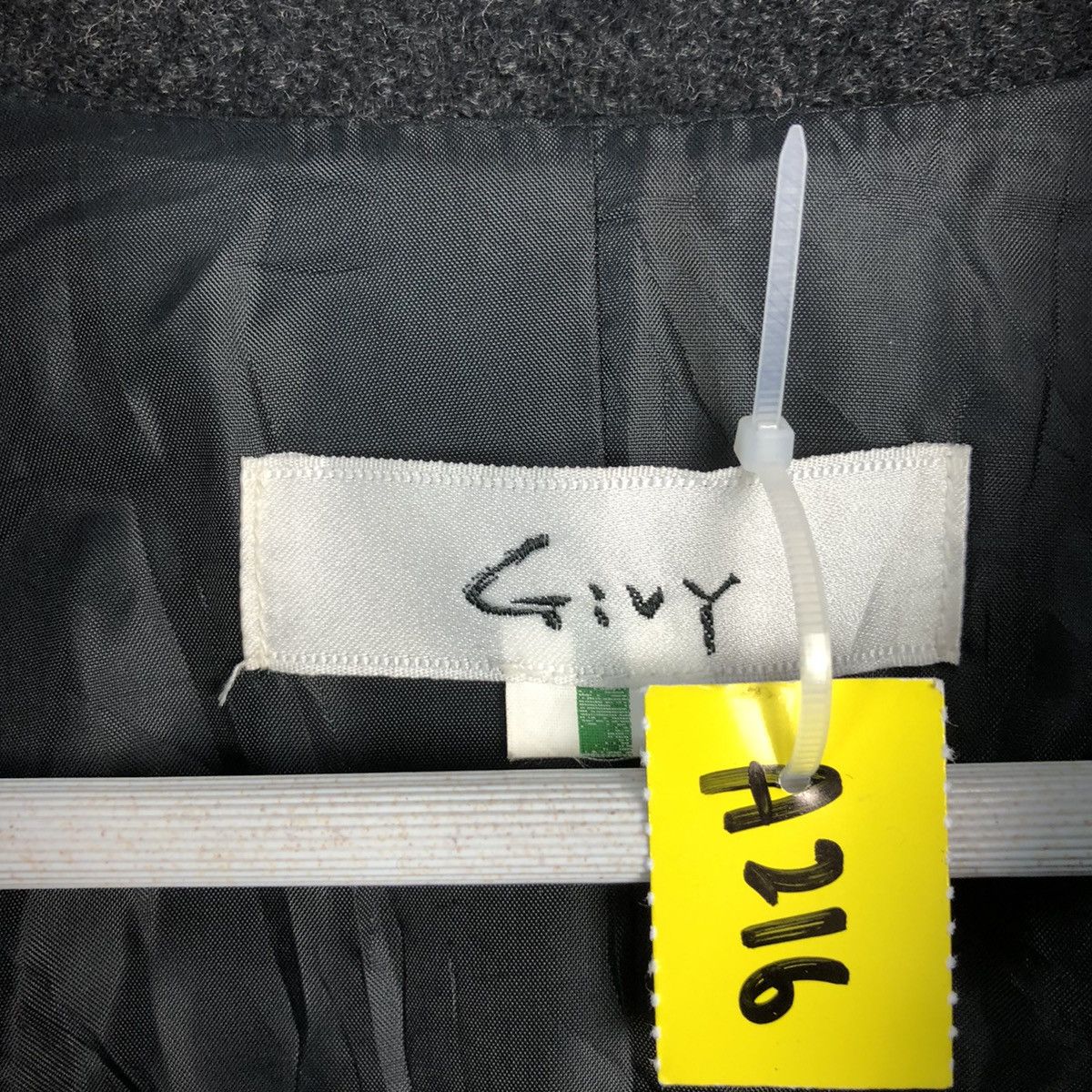 Japanese Brand × Vintage Givy Black vintage jacket #A216 Size US L / EU 52-54 / 3 - 9 Thumbnail