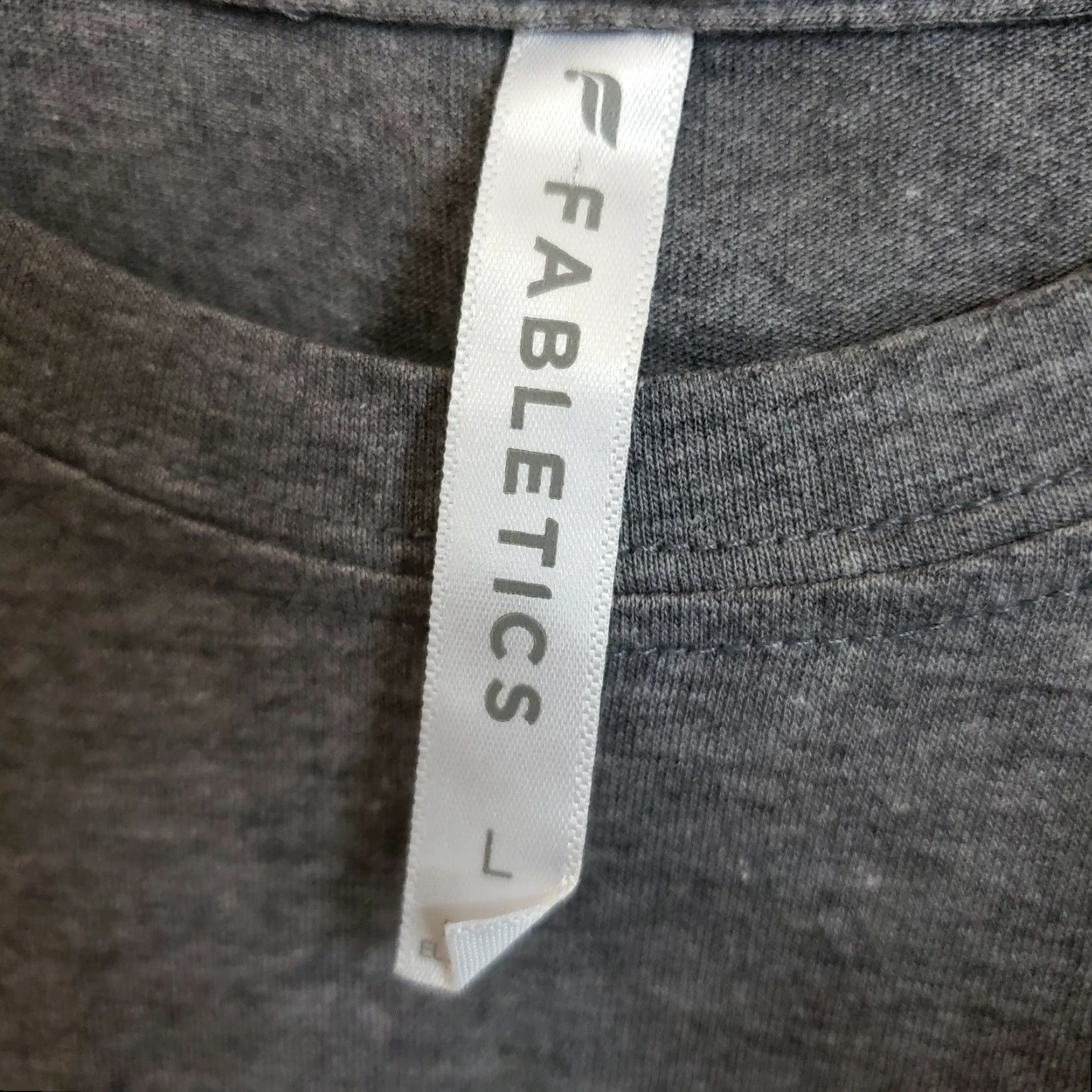 Fabletics Fabletics Womens Jade Boxy Tee Sz Large Gray Rainbow Stripe Cotton Blend Shirt Cropped Short Sleeve Round Neck Pullover Womens Colorful 90s? Size L / US 10 / IT 46 - 6 Thumbnail