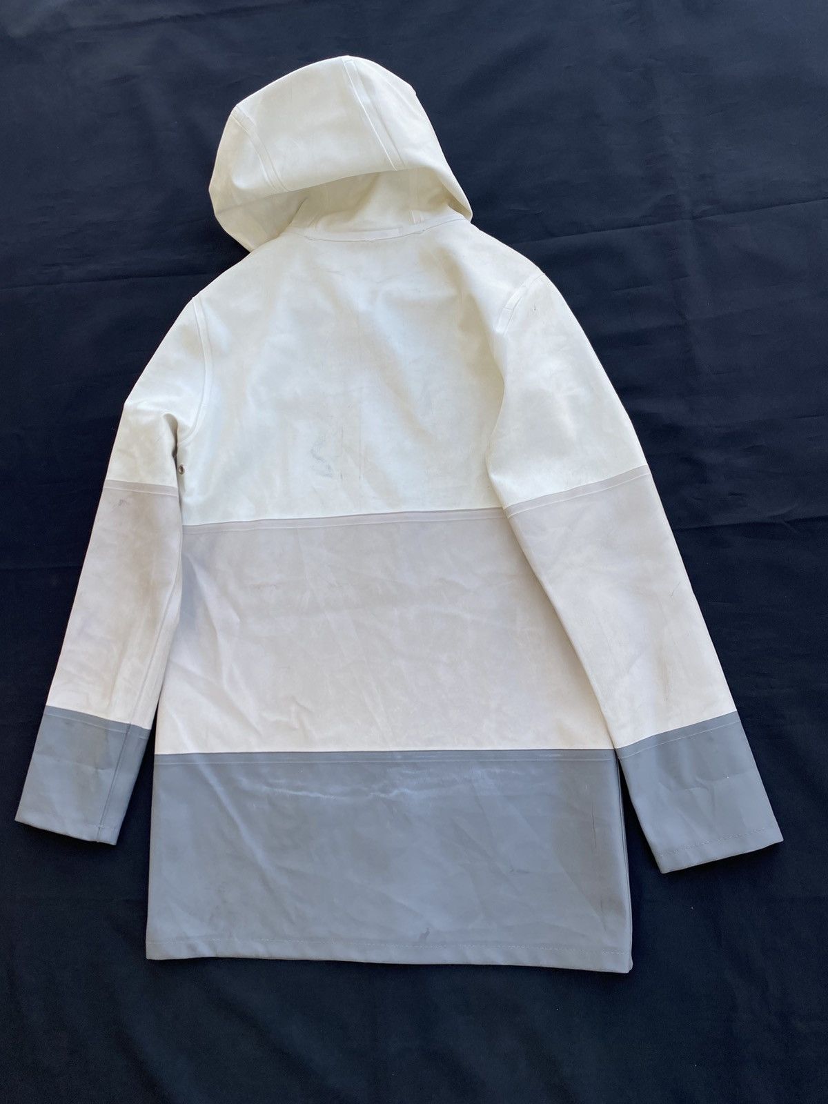 Stutterheim Rare Stutterheim Stockholm raincoat three-shade color scheme Size US M / EU 48-50 / 2 - 20 Thumbnail