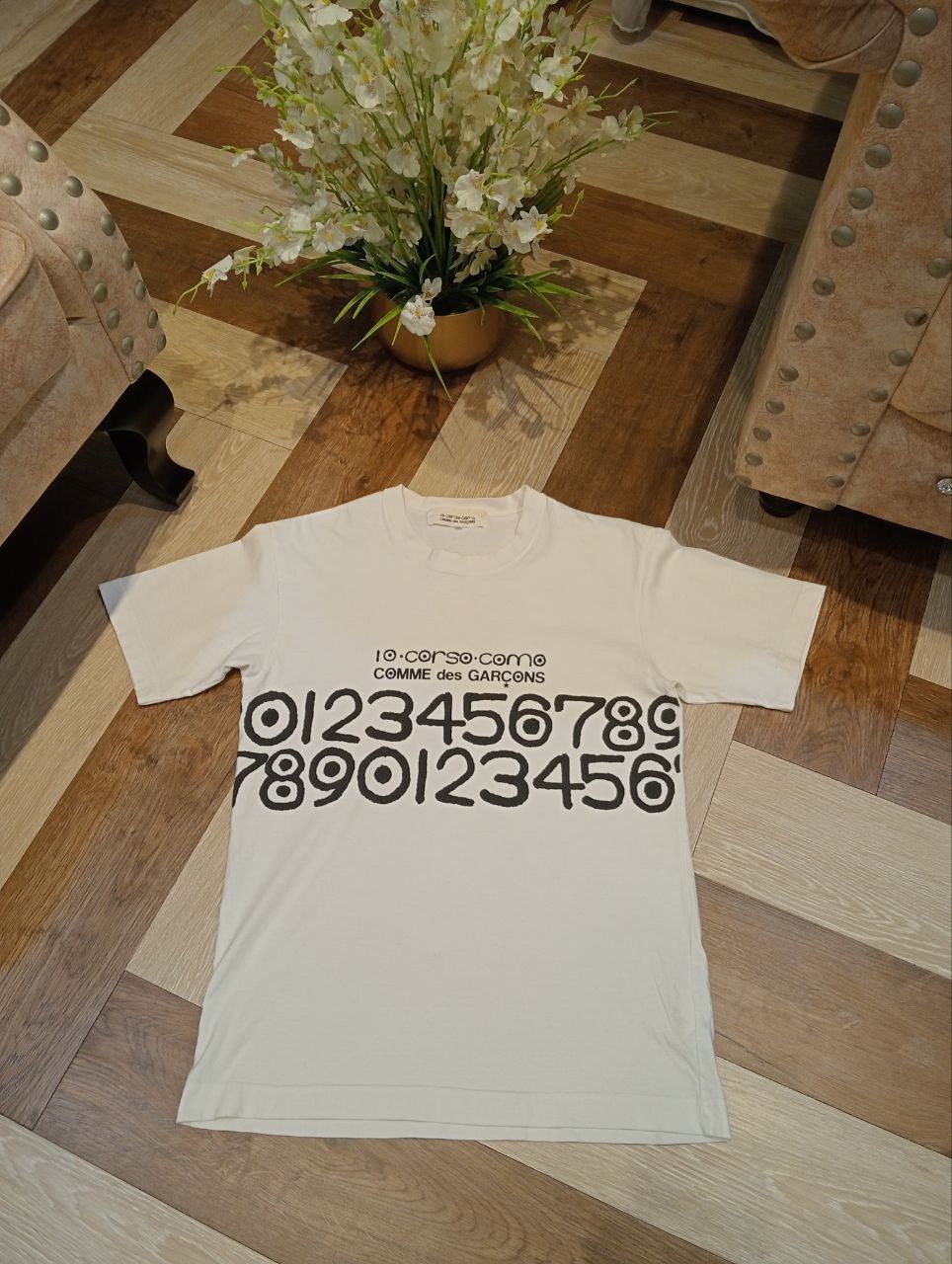 Comme des Garcons COMME DES GARCONS 00s CORSO COMO T-SHIRT Size US M / EU 48-50 / 2 - 3 Thumbnail