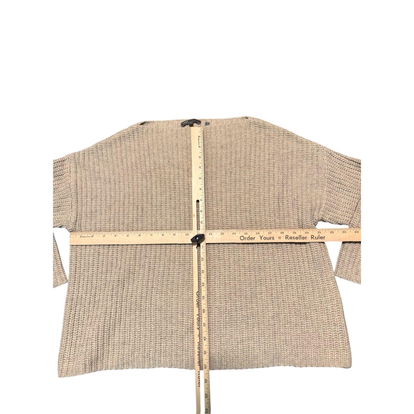 Vince Vince Boatneck Crop Sweater Beige Wool Blend Size Medium Women Pullover Knit, Regular, Long Sleeve, Casual, Winter Fall Spring Size M / US 6-8 / IT 42-44 - 7 Thumbnail